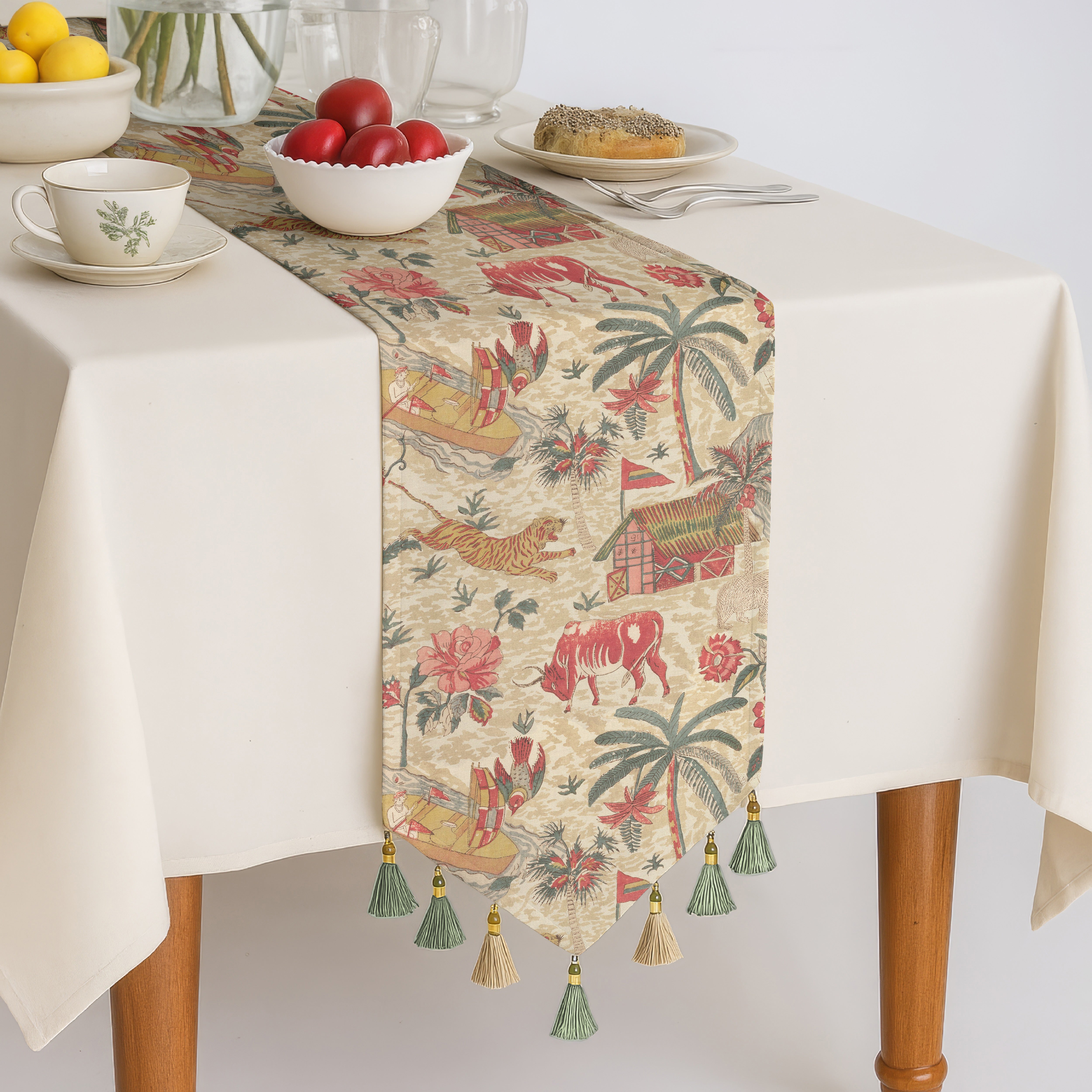 YANGSHUO RED MATTY TABLE RUNNER