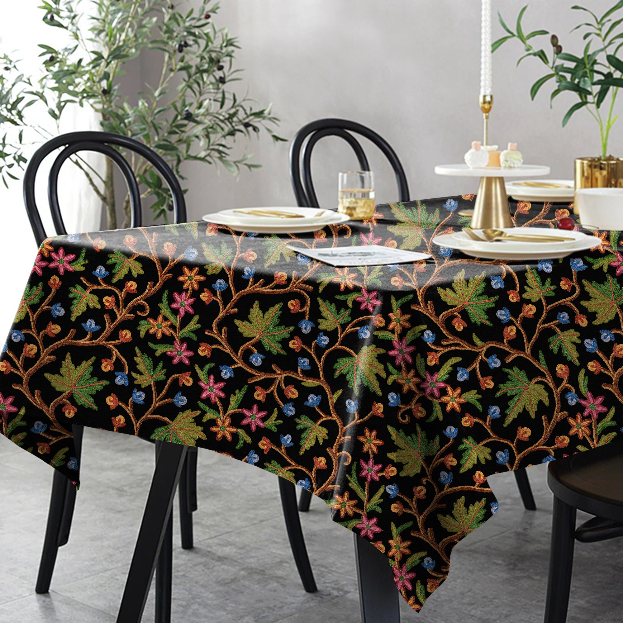 VAROSKI KASHMIRI BLACK TABLE CLOTH