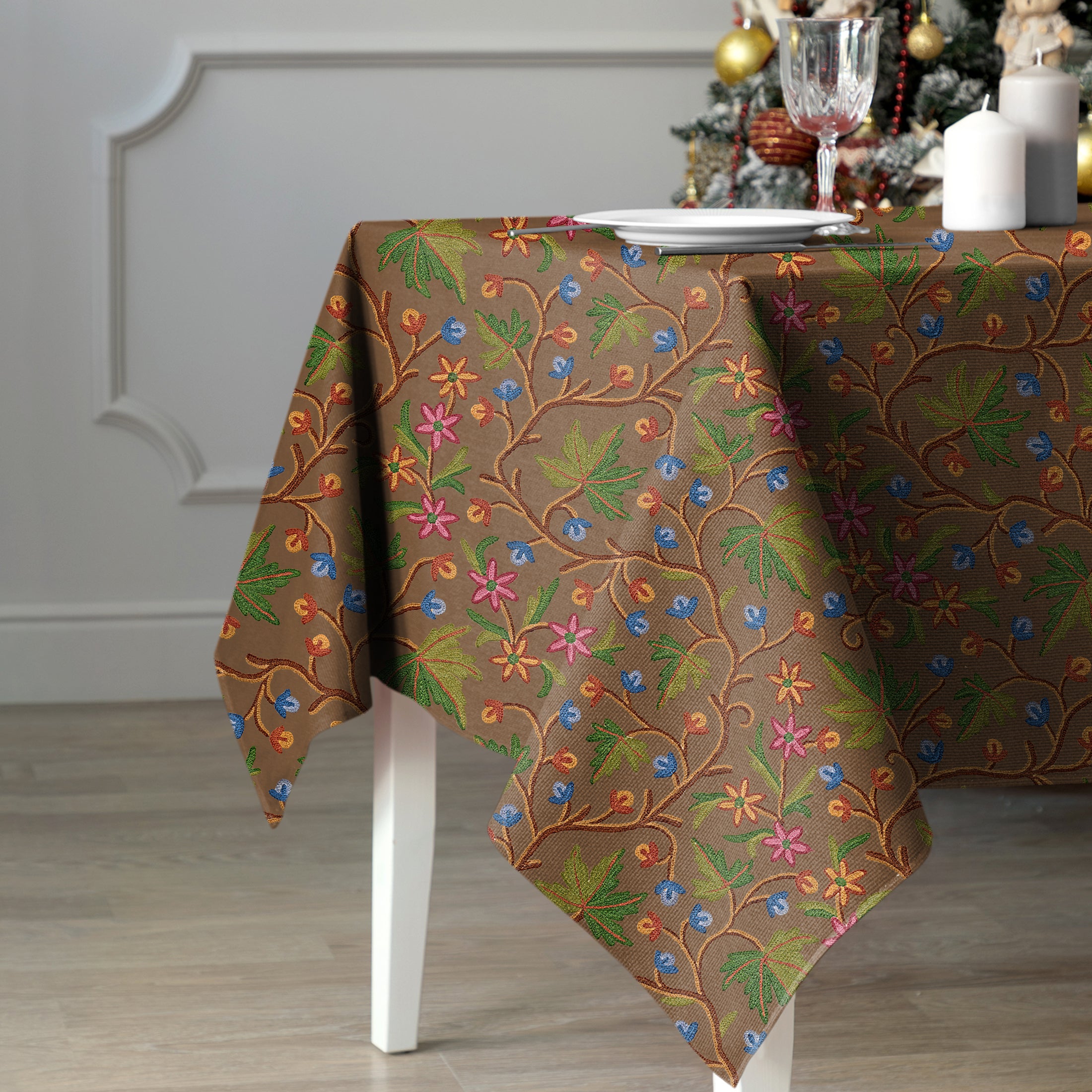 VAROSKI KASHMIRI BROWN TABLE CLOTH