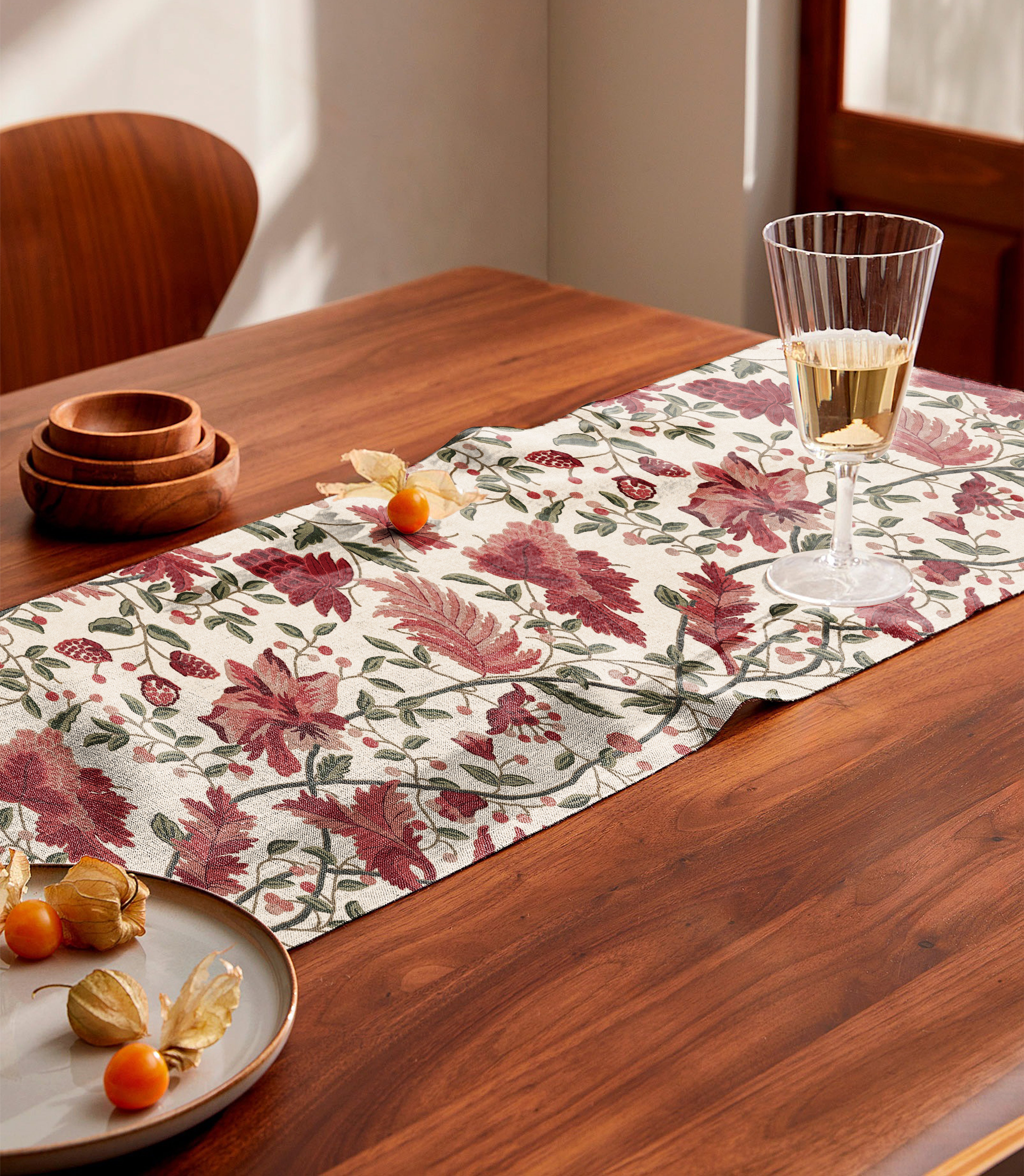KASHMIRI FUCHSIA MATTY TABLE RUNNER