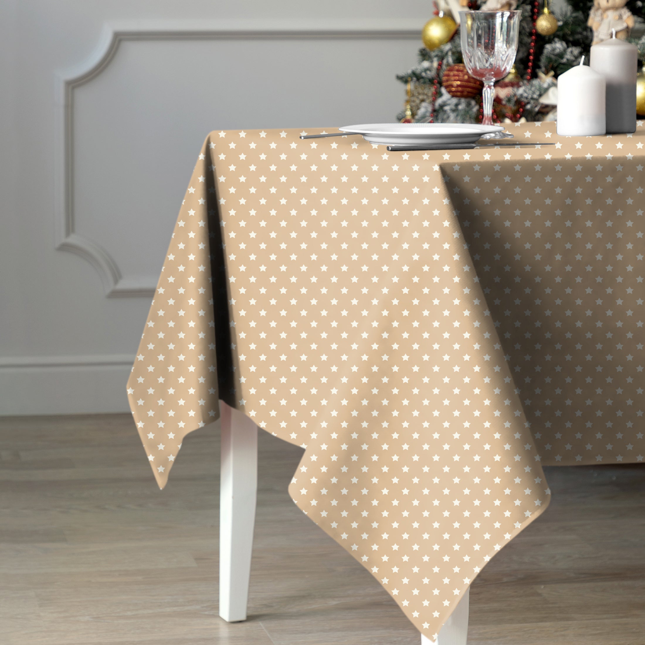 SPRING GALLERY STAR Brandy Table Cloth