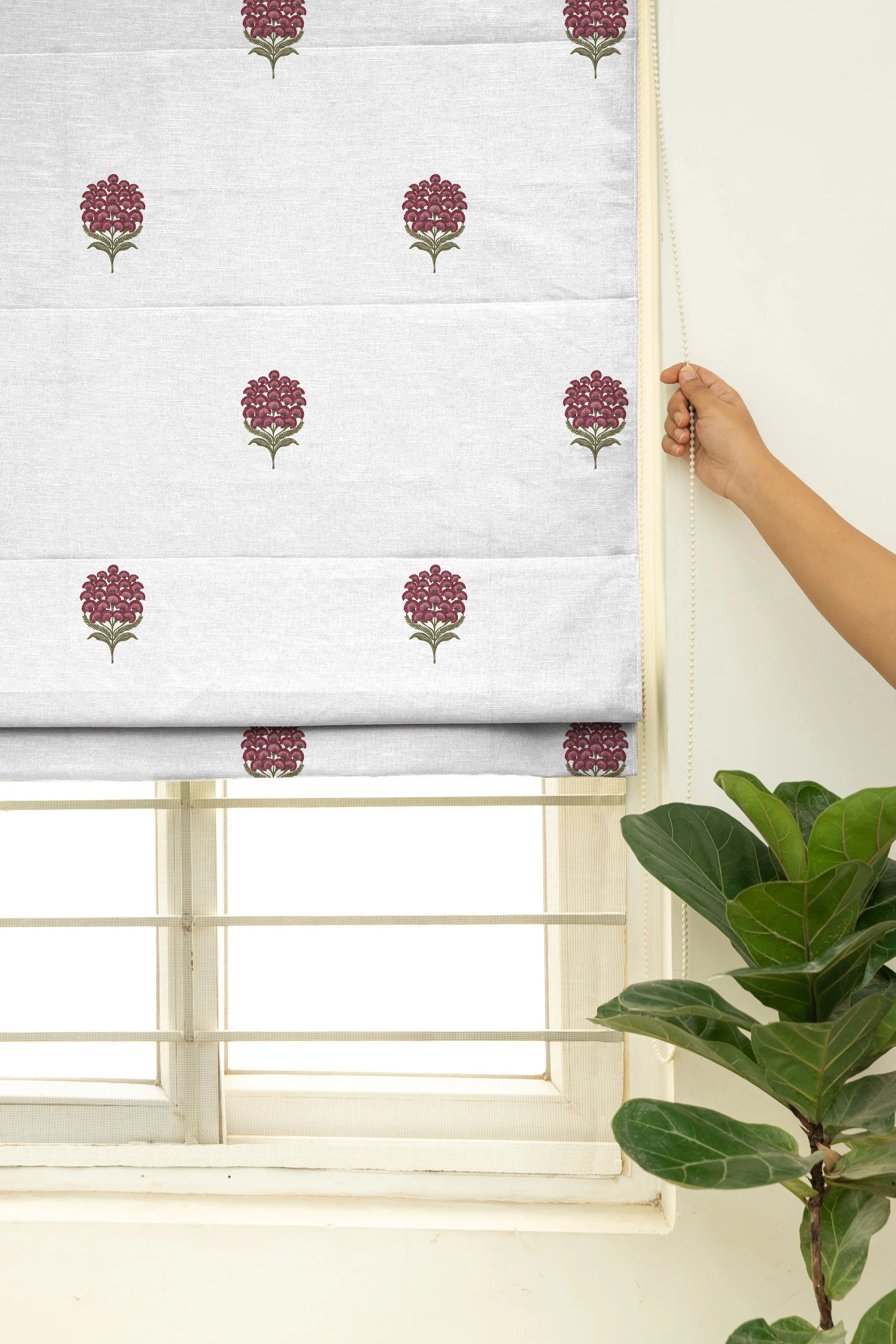 POKHARA DARK PINK READY MADE ROMAN BLIND