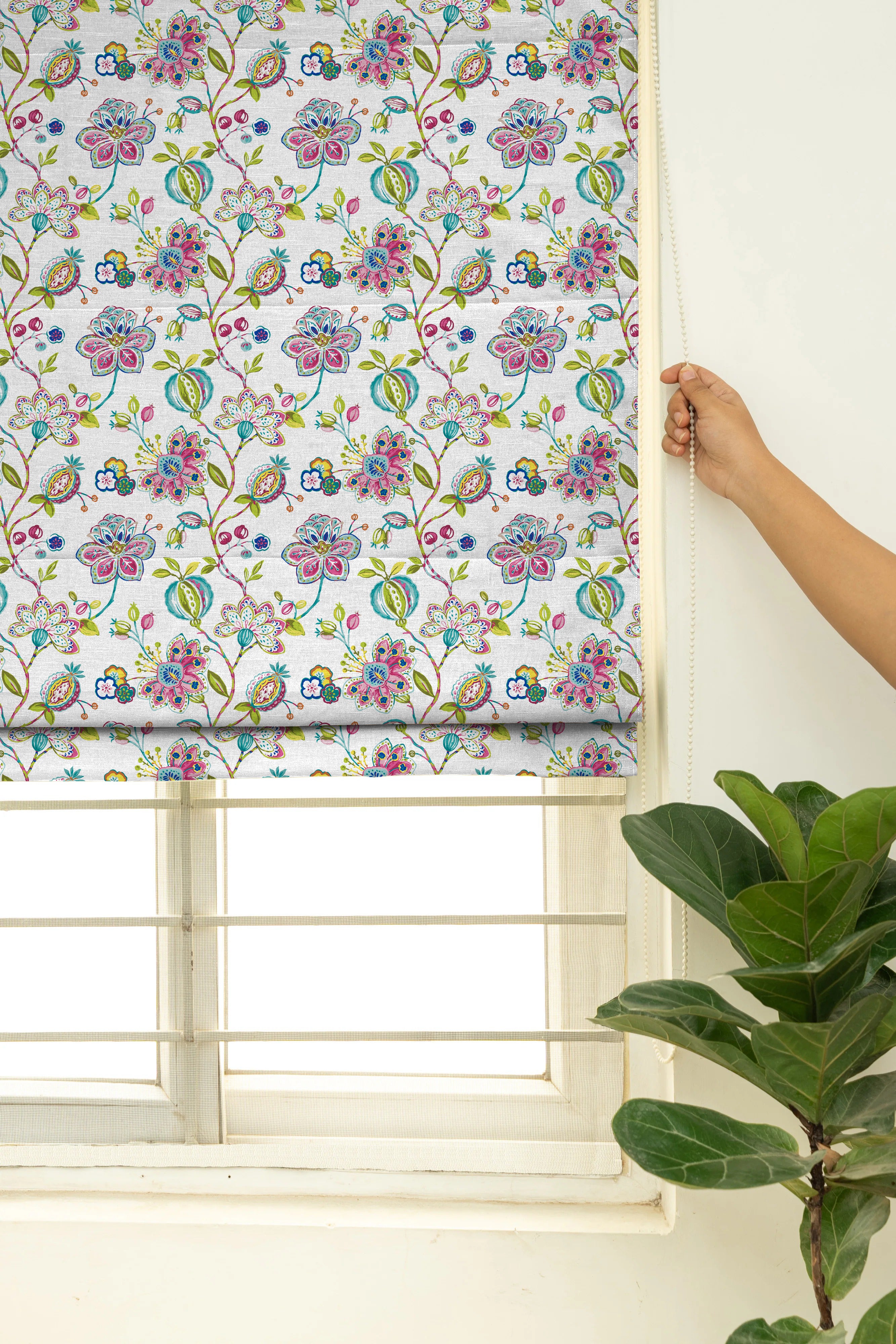 TESSERE PINK READY MADE ROMAN BLIND