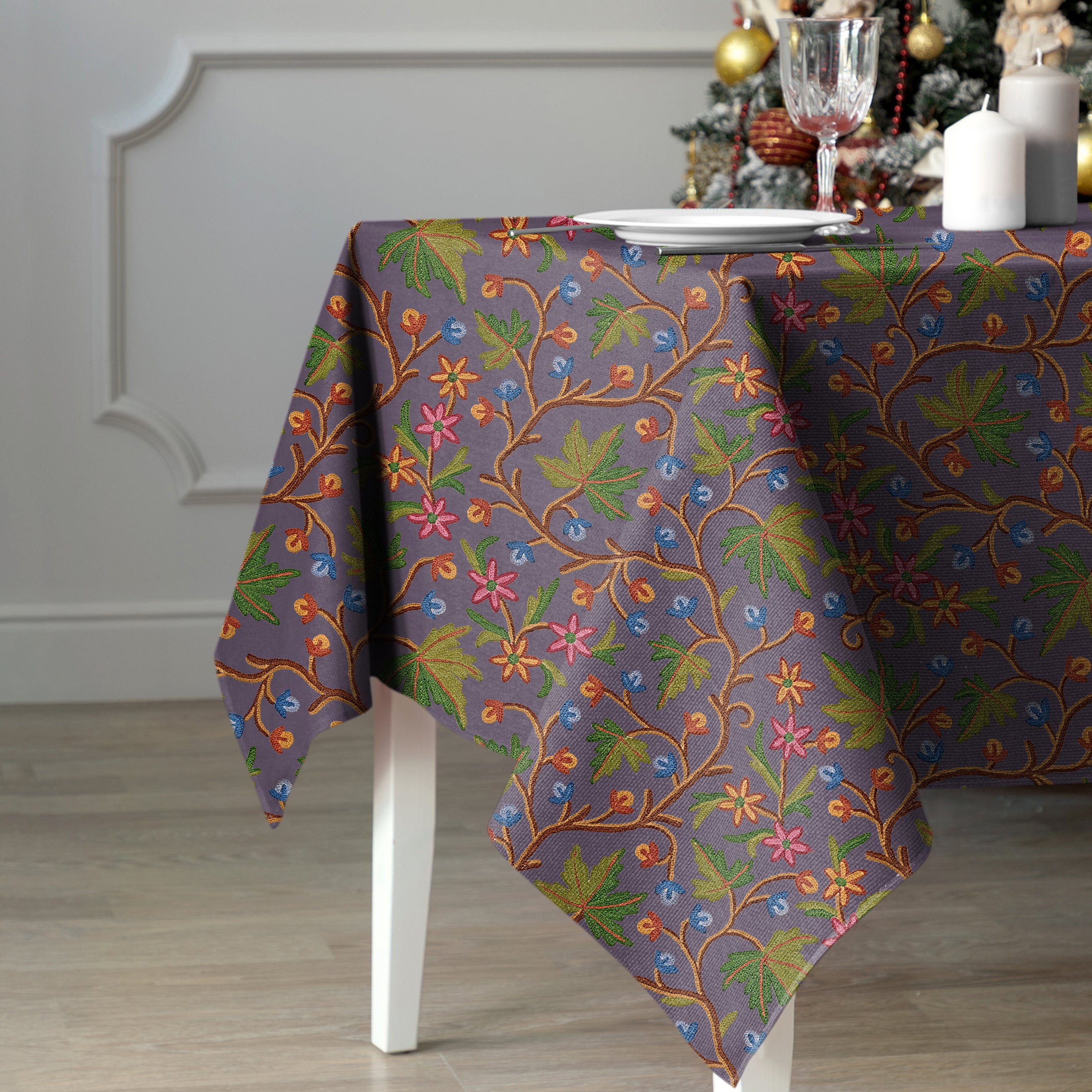 VAROSKI KASHMIRI DOLPHIN GREY TABLE CLOTH