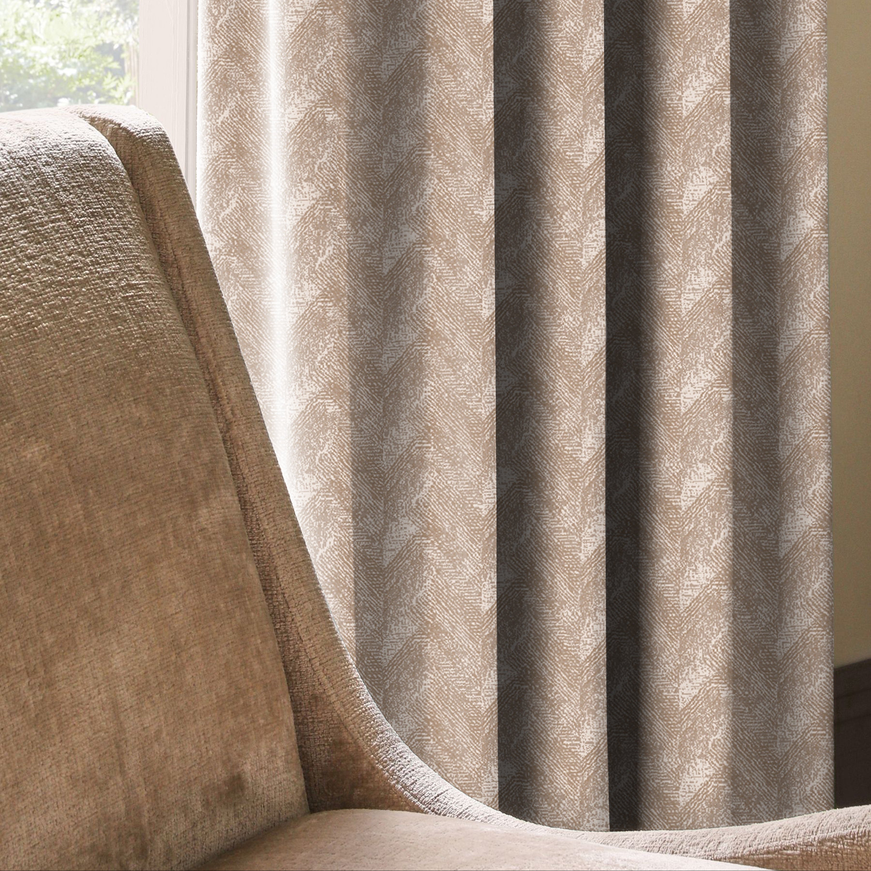 ENSLEY ALMOND PRINTED BLACKOUT CURTAIN