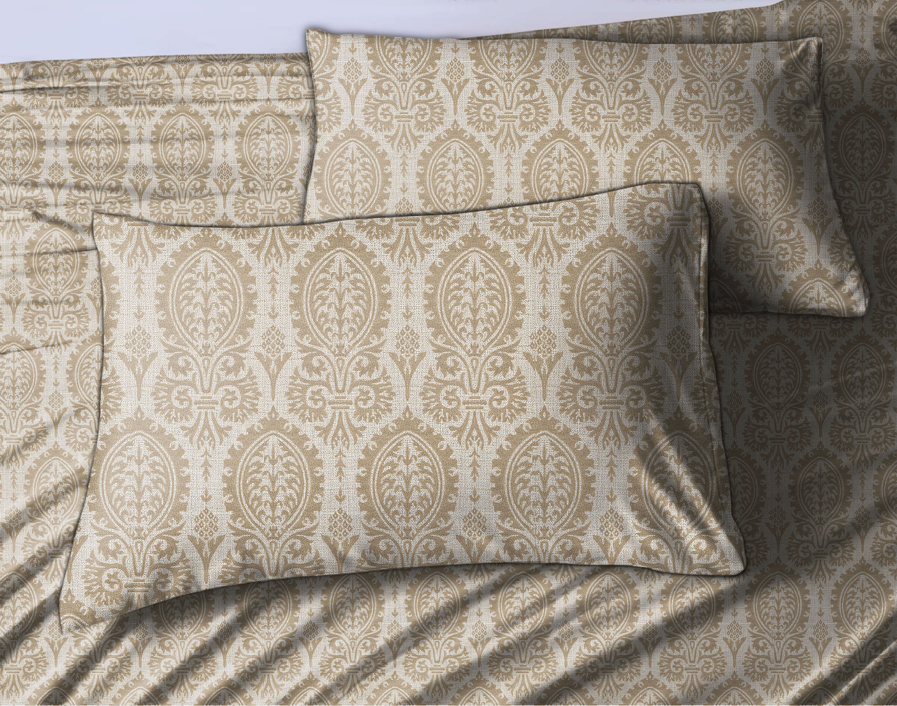 Manchester Donkey Brown Bedcover for Double Bed with 2 Pillow Covers King Size (104" X 90")