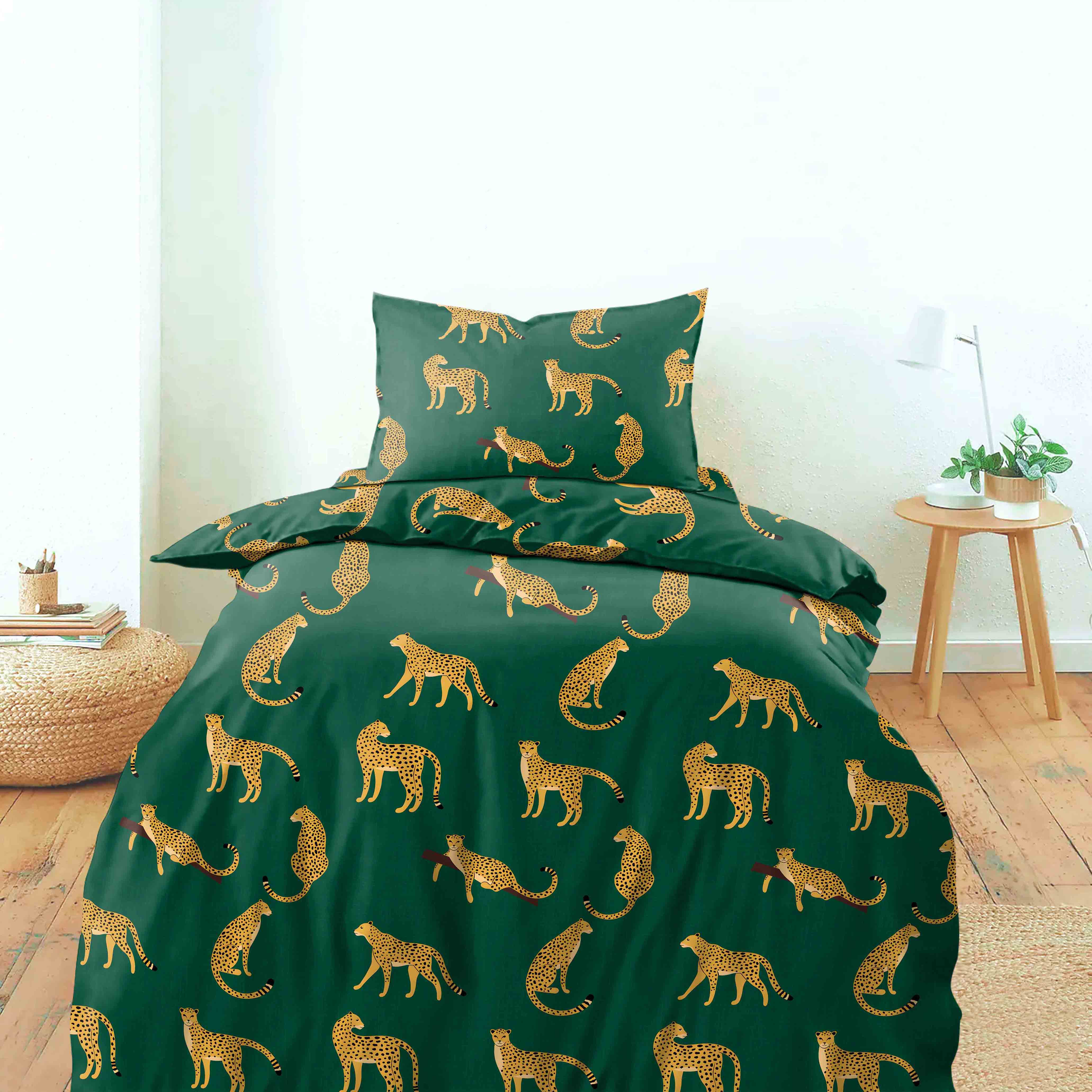 Leopard Evergreen Bedcover for Single Bed with Pillow Covers King Size (60" X 90")