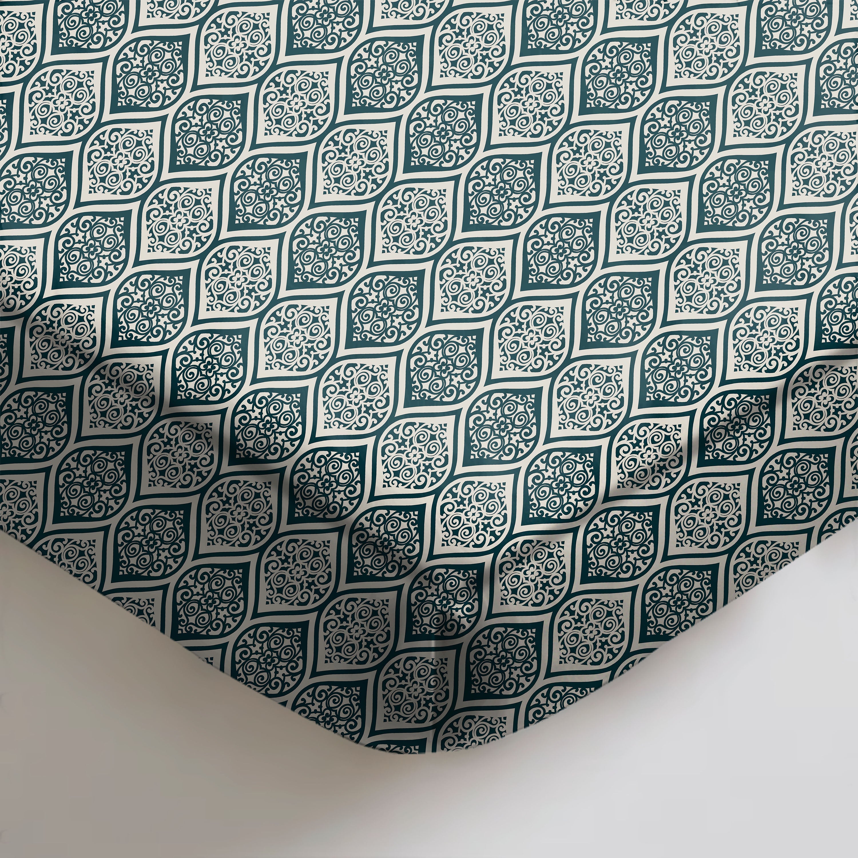 Manhattan Gable Green Bedcover for Double Bed with 2 Pillow Covers King Size (104" X 90")