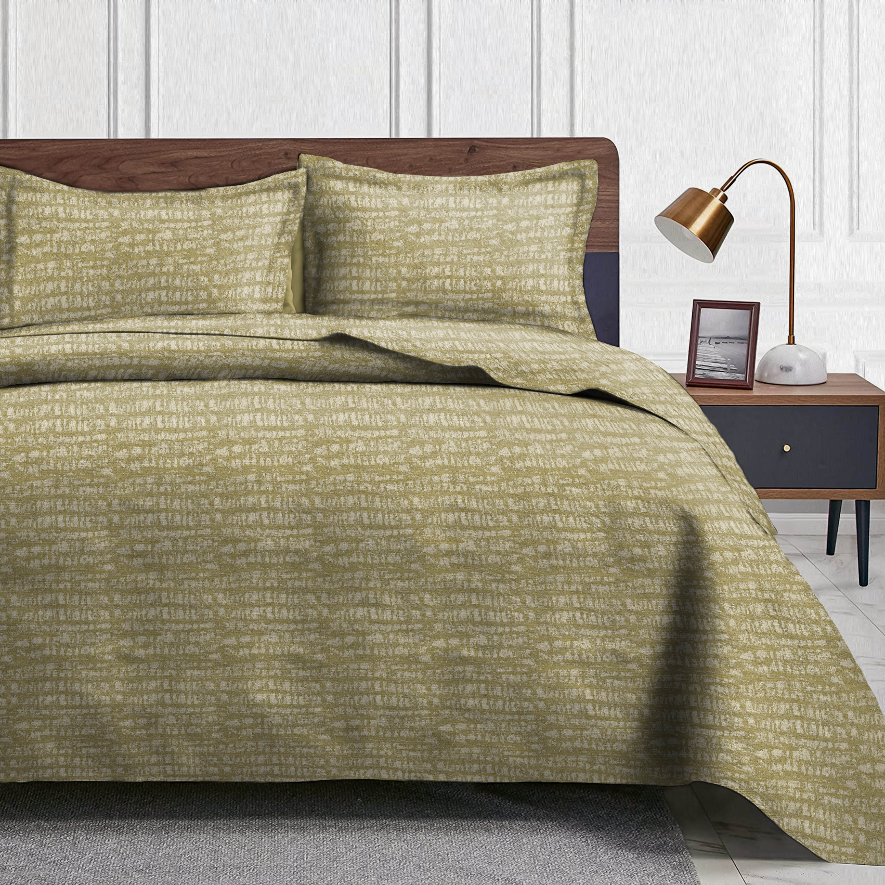 Valencia Green Bedcover for Double Bed with 2 Pillow Covers King Size (104" X 90")