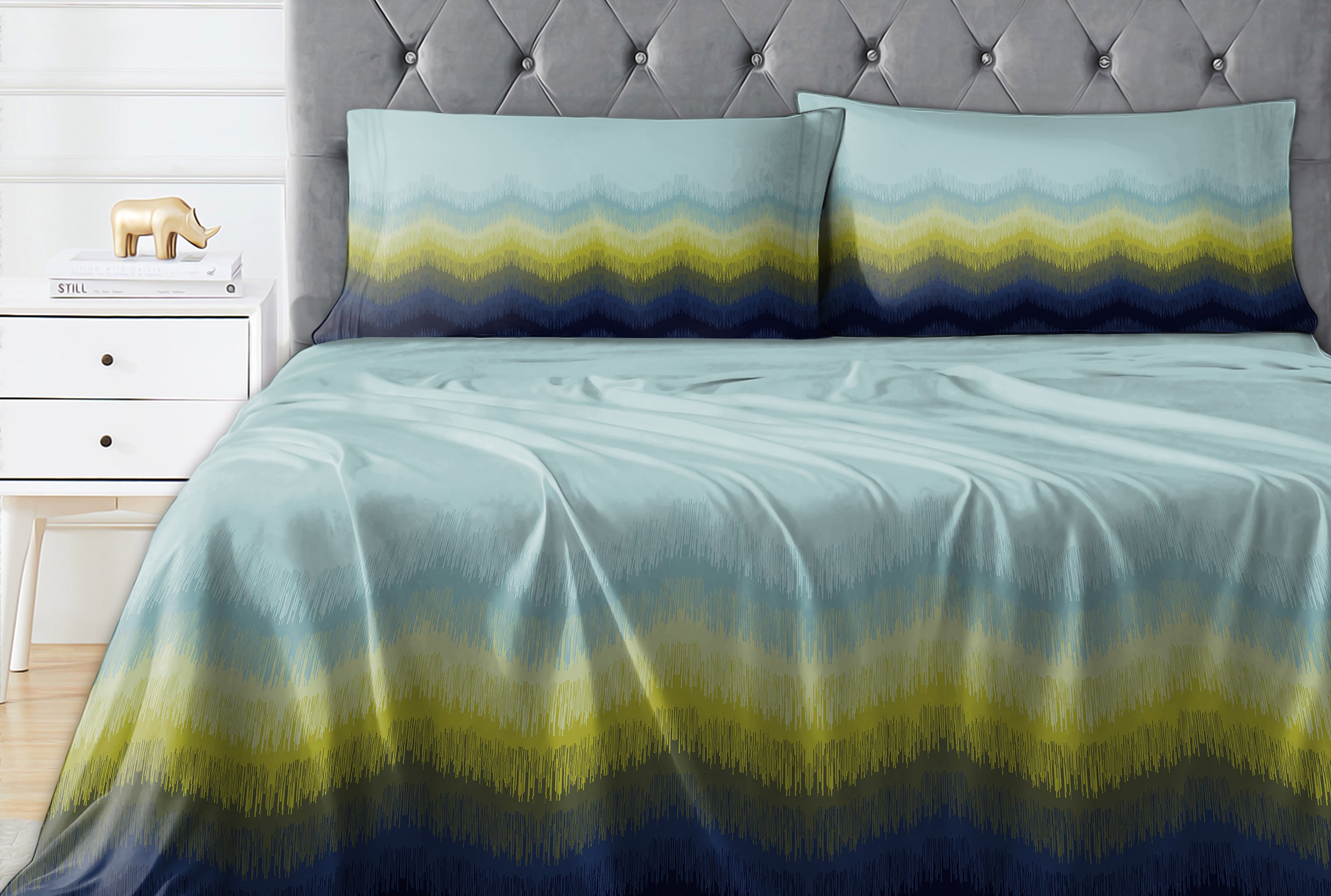 Kudo Green Bedcover for Double Bed with 2 Pillow Covers King Size (104" X 90") Bedspread