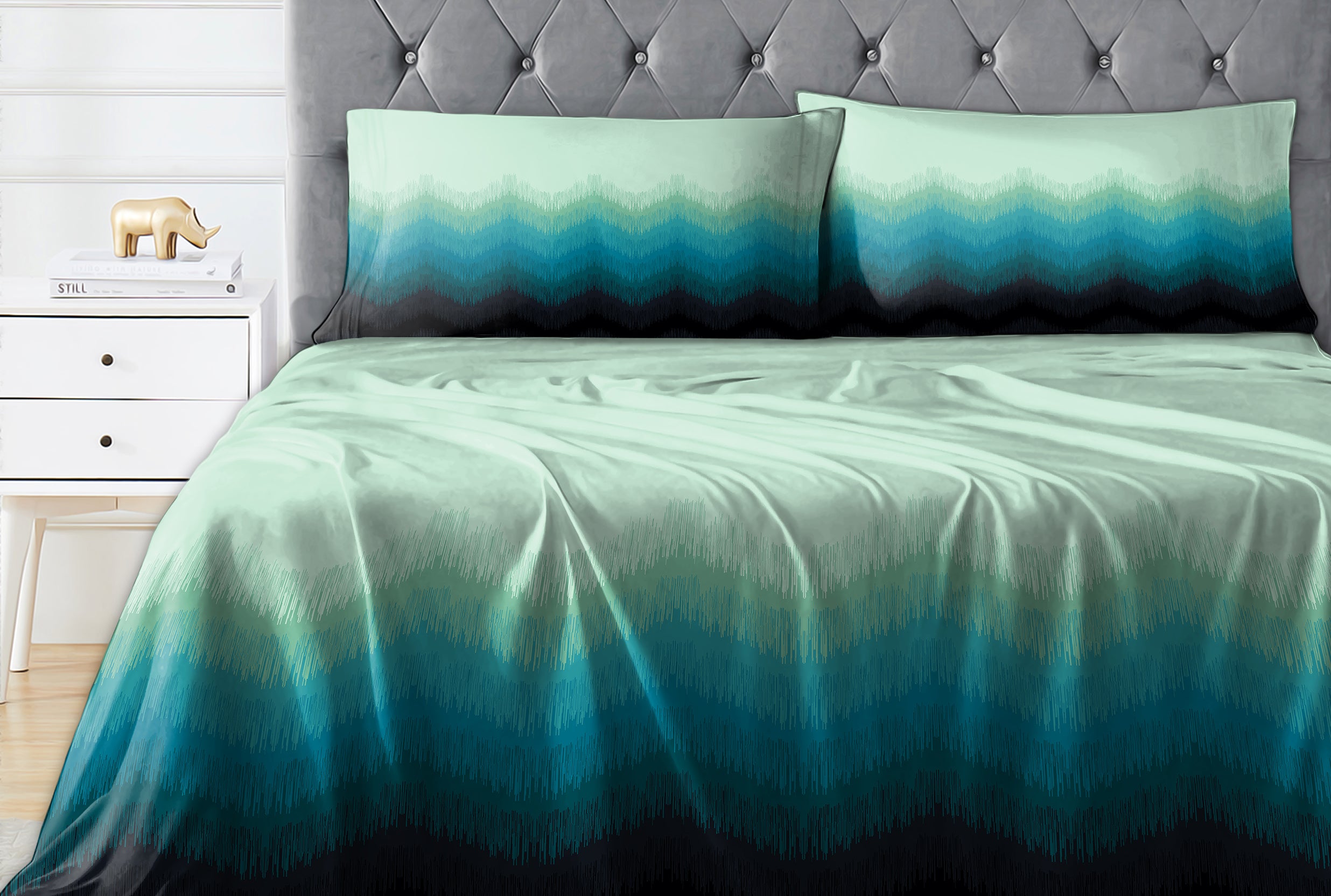 Kudo Teal Bedcover for Double Bed with 2 Pillow Covers King Size (104" X 90") Bedspread