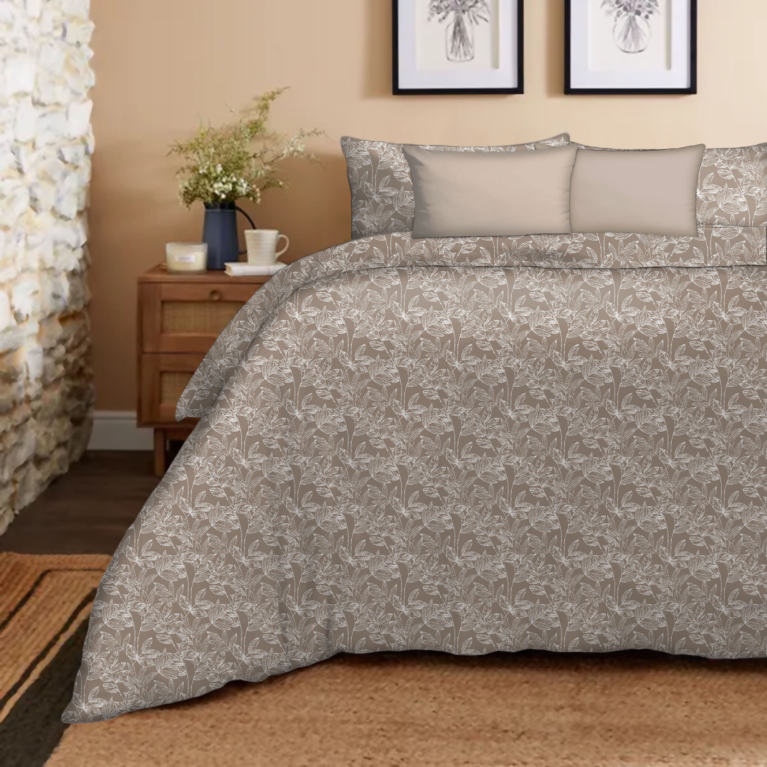 Meadow L-Brown Bedcover for Double Bed with 2 Pillow Covers King Size (104" X 90")