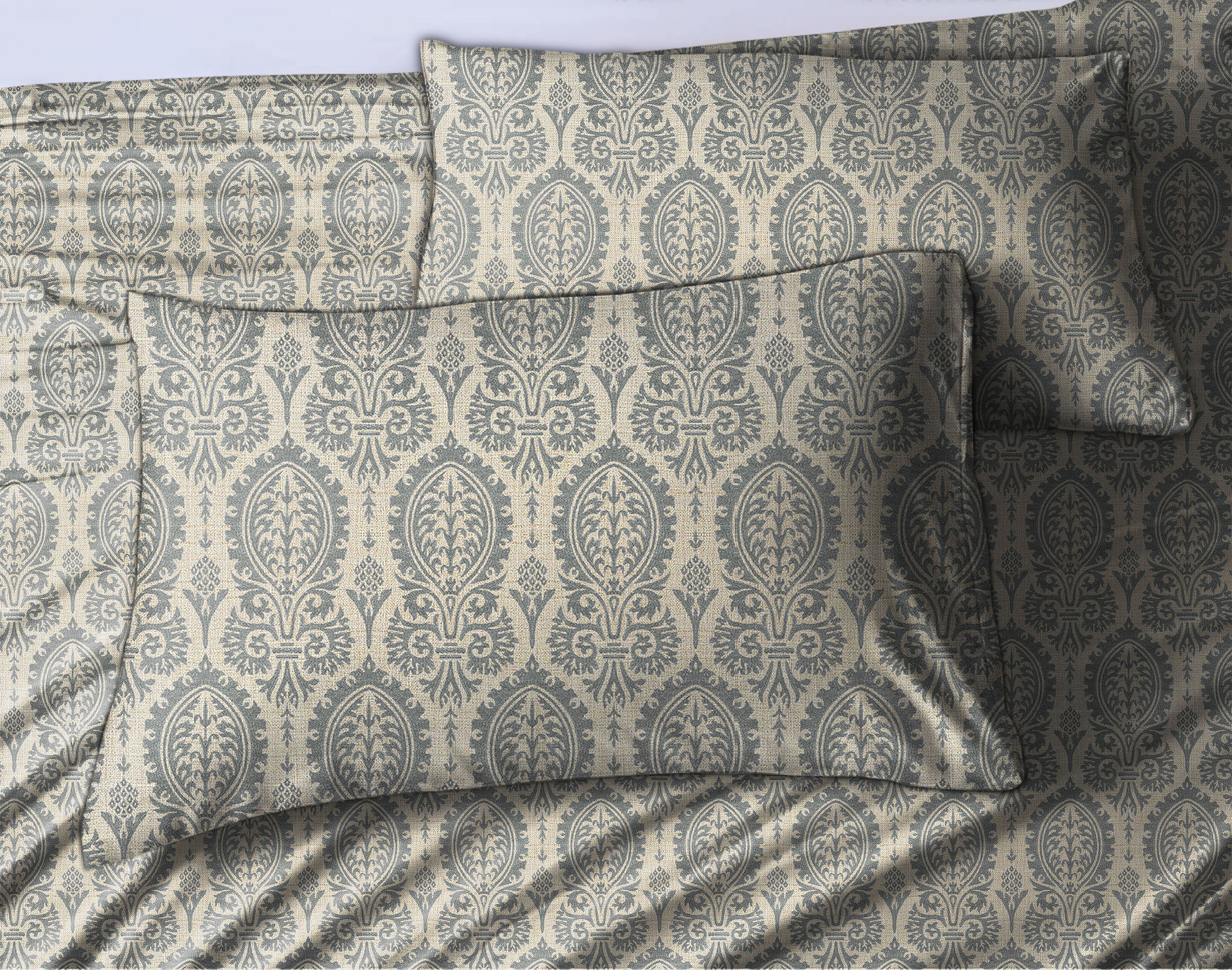Mancheste Medium Grey Bedcover for Double Bed with 2 Pillow Covers King Size (104" X 90")