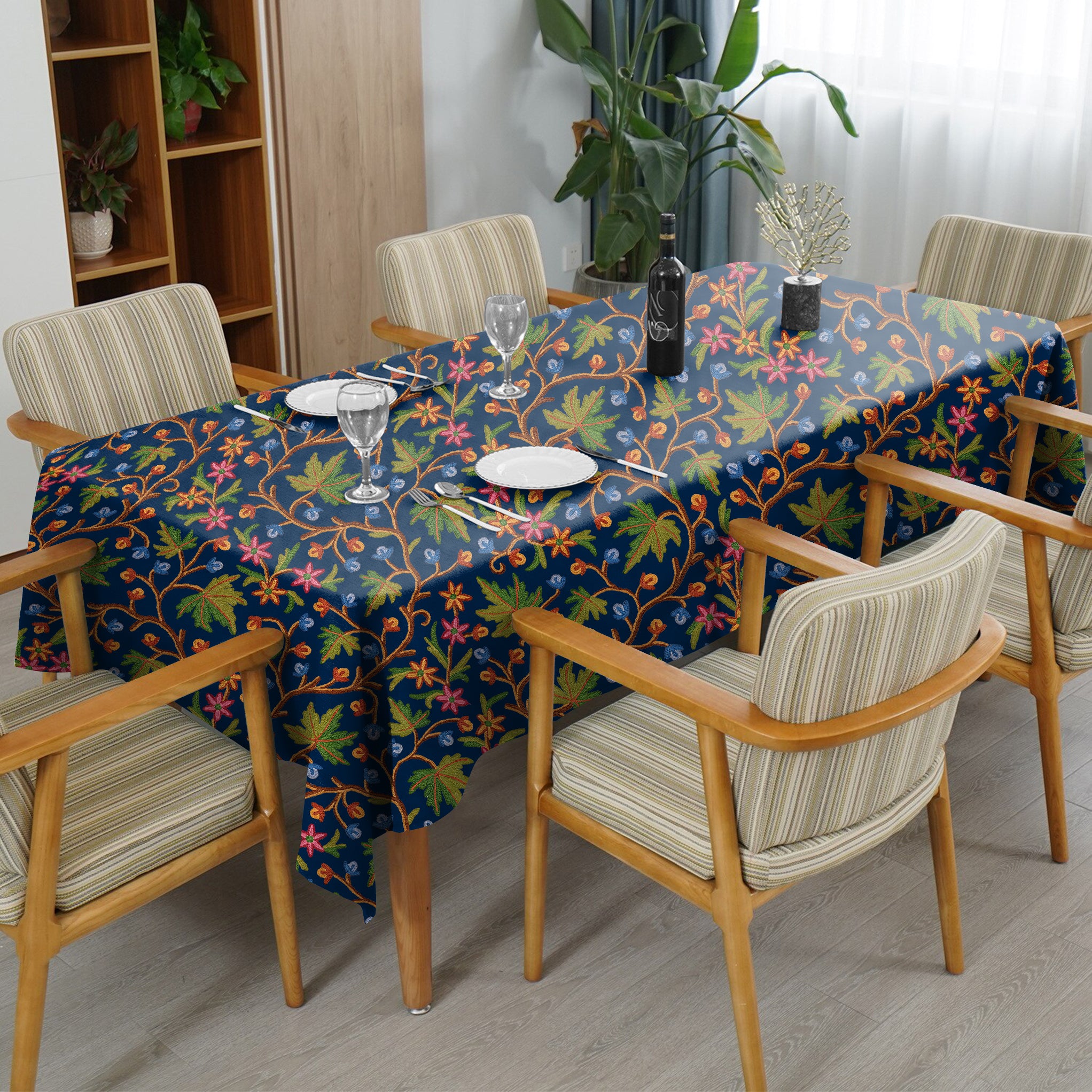VAROSKI KASHMIRI NAVY 6 SEATER TABLE CLOTH