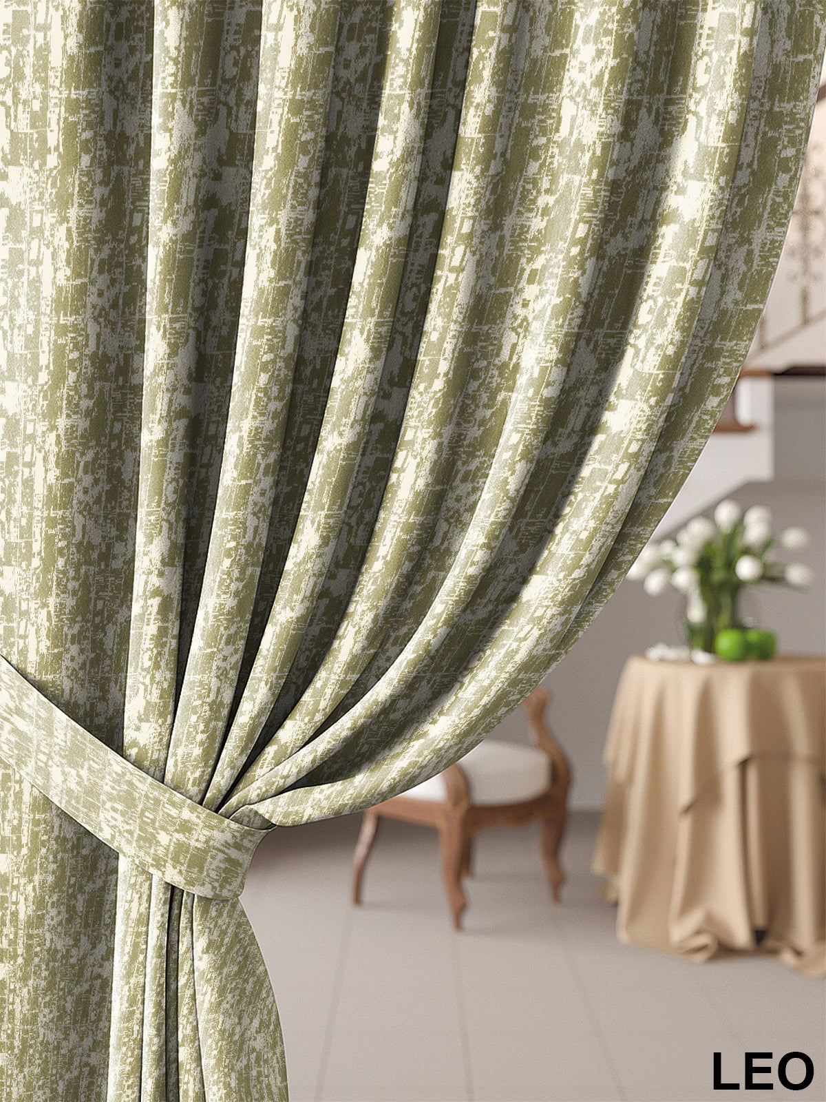 LEO PISTA BLACKOUT CURTAIN