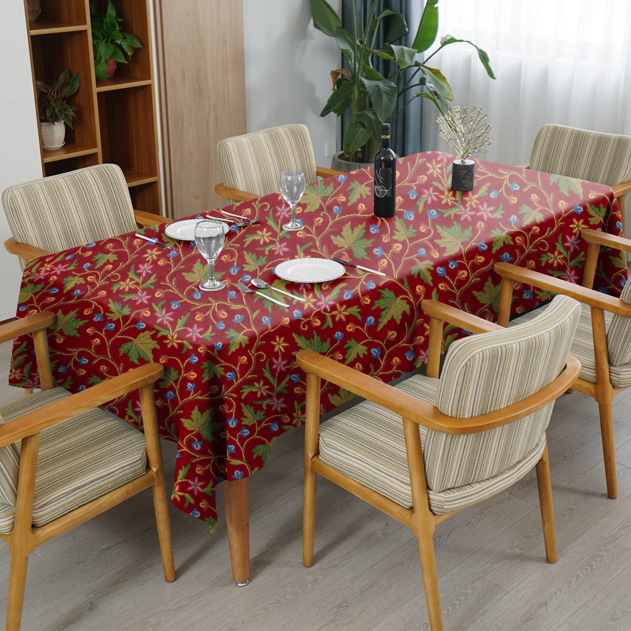 VAROSKI KASHMIRI RED TABLE CLOTH