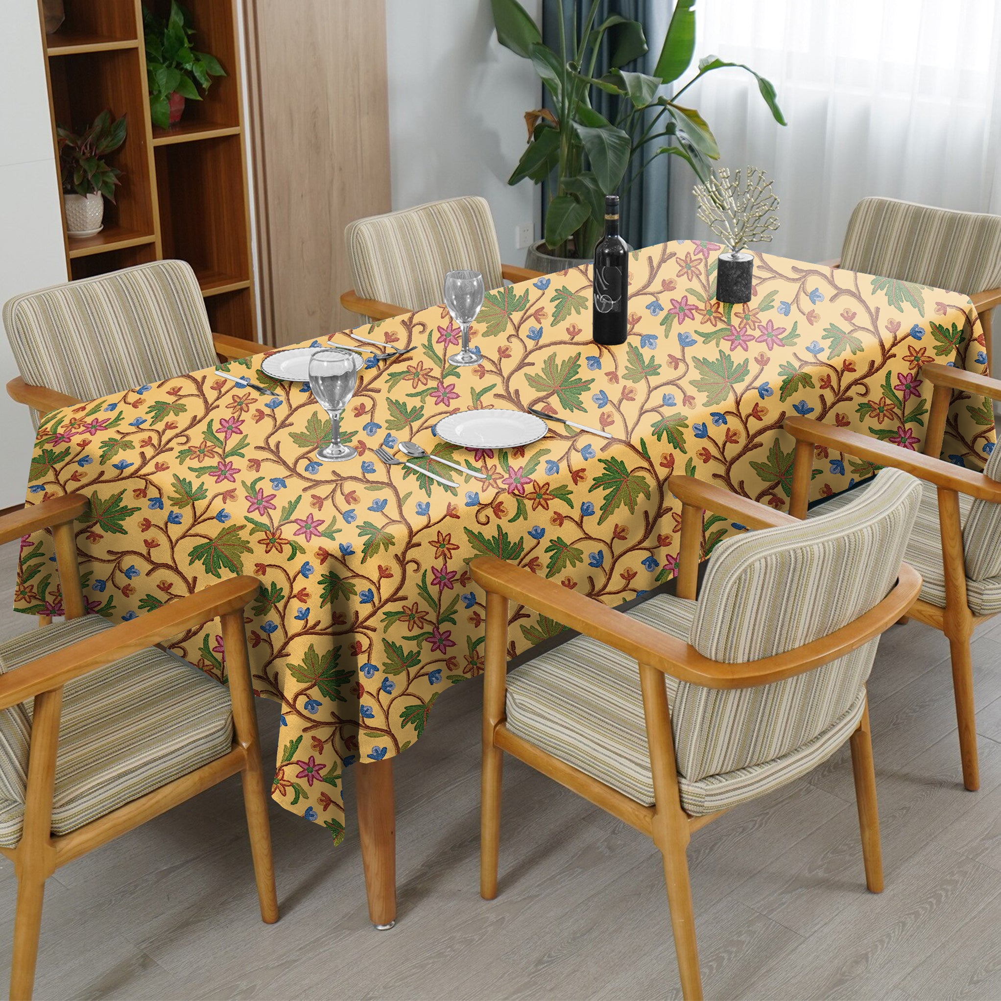 VAROSKI KASHMIRI SAFFRON MANGO 6 SEATER TABLE CLOTH