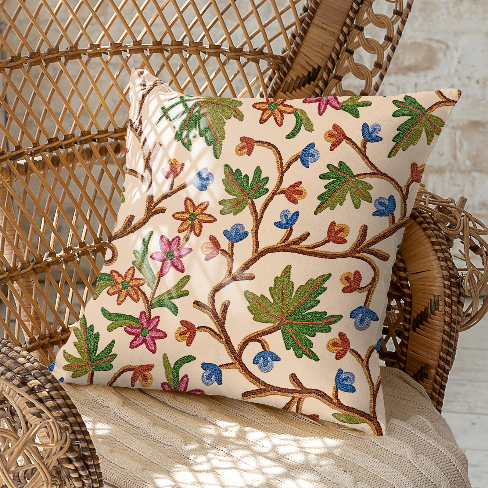 VAROSKI KASHMIRI SPANISH WHITE DIGITAL PRINTED CUSHION COVER (Pack of 2)