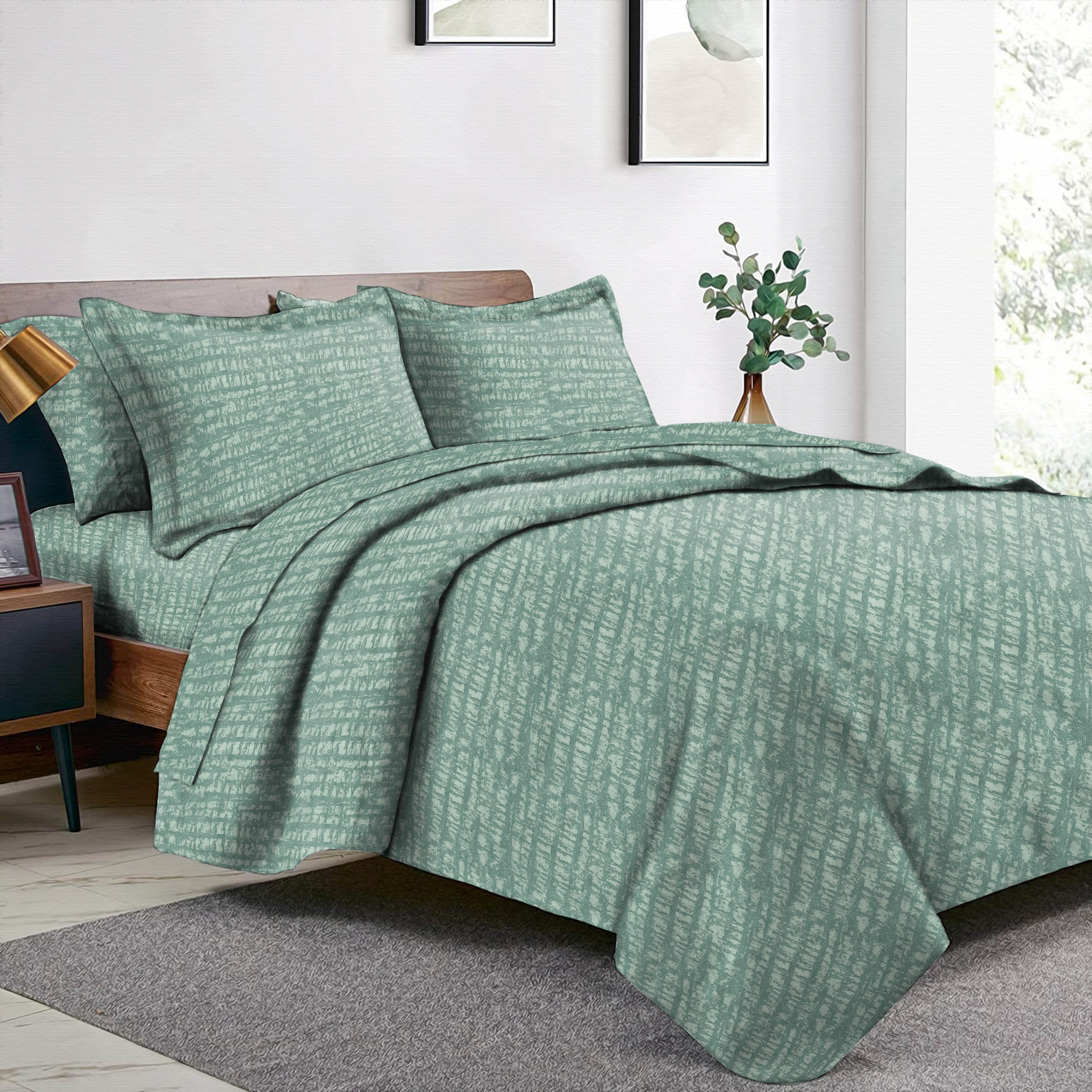 Valencia Sea Green Bedcover for Double Bed with 2 Pillow Covers King Size (104" X 90")