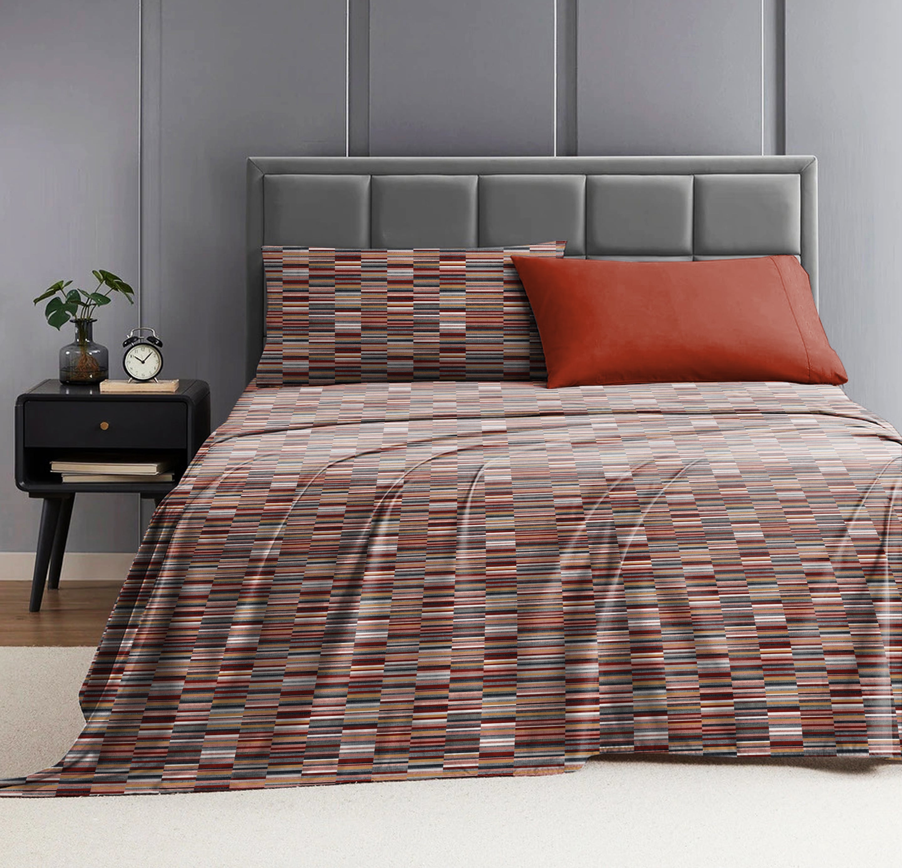 Illusion Dash Bedsheet for Double Bed with 2 PillowCovers King Size (104" X 90") Red/Camel