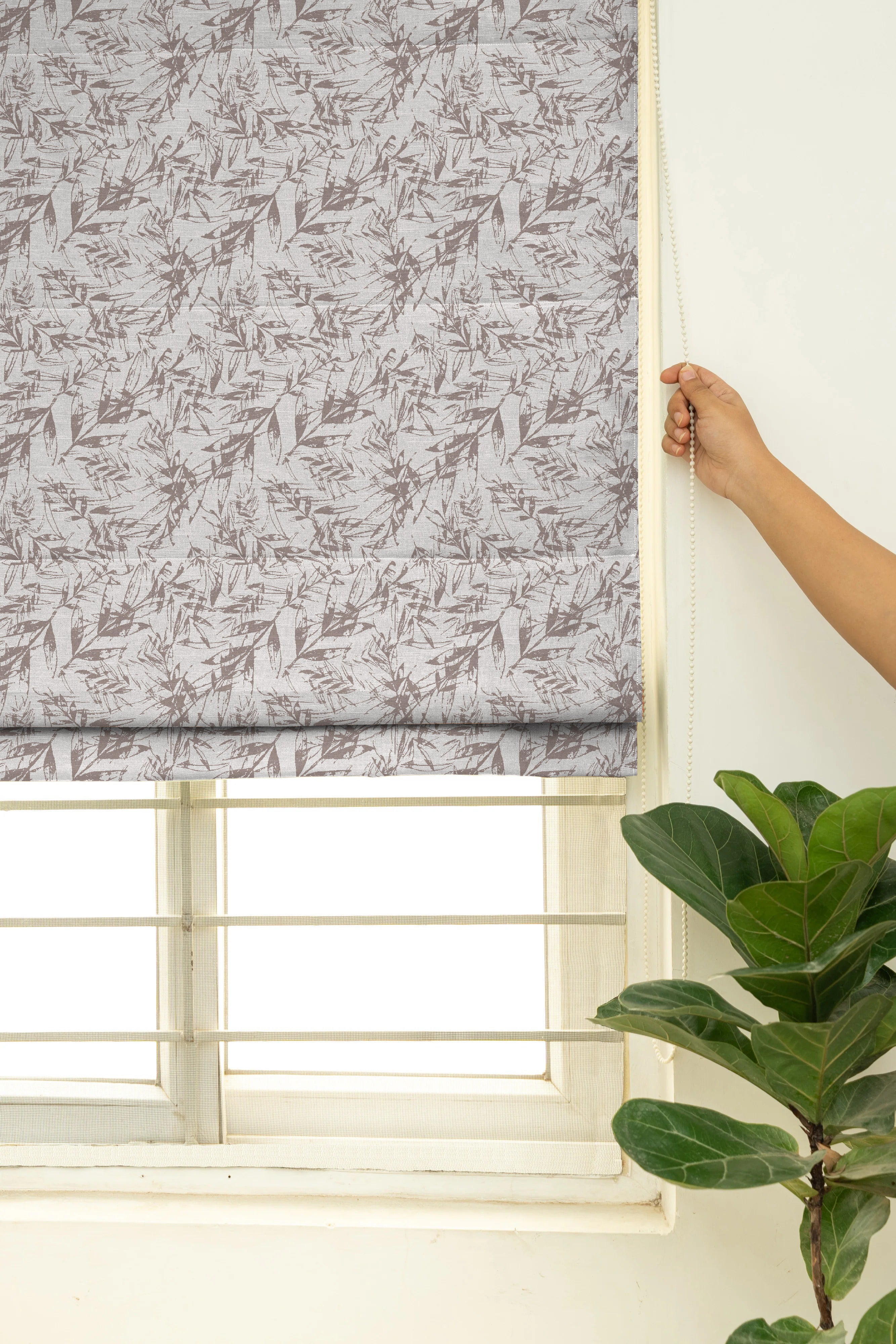 KENTON STONE READY MADE ROMAN BLIND