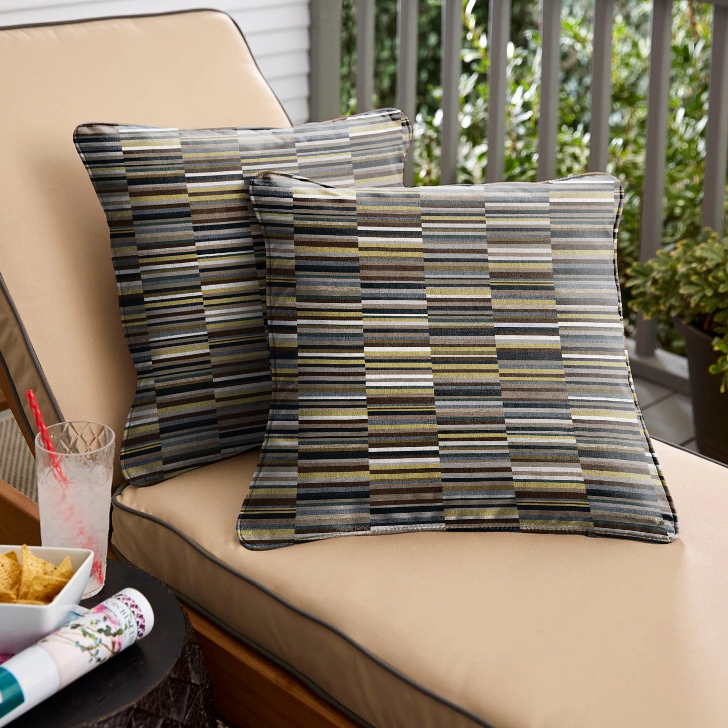 ILLUSION DASH DIGITAL PRINTED CUSHION COVER BROWN/YELLOW (Pack of 2)