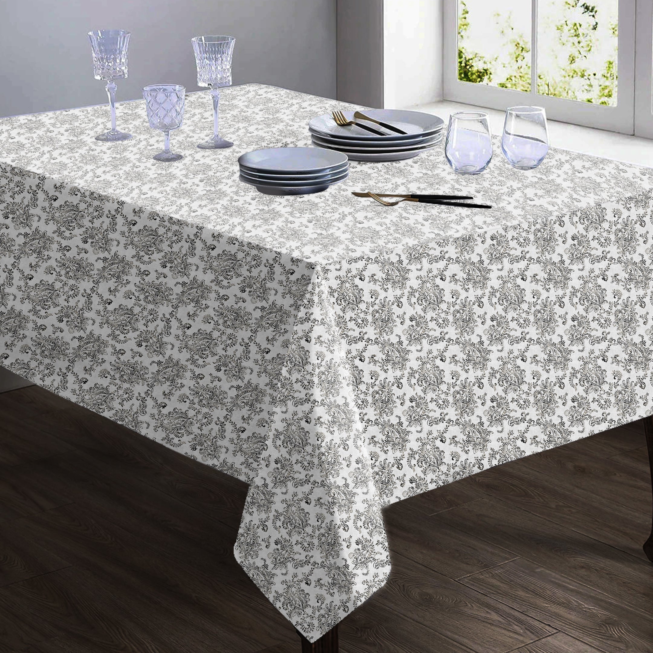 JODHPUR FLOWER WHITE/BLACK TABLE CLOTH