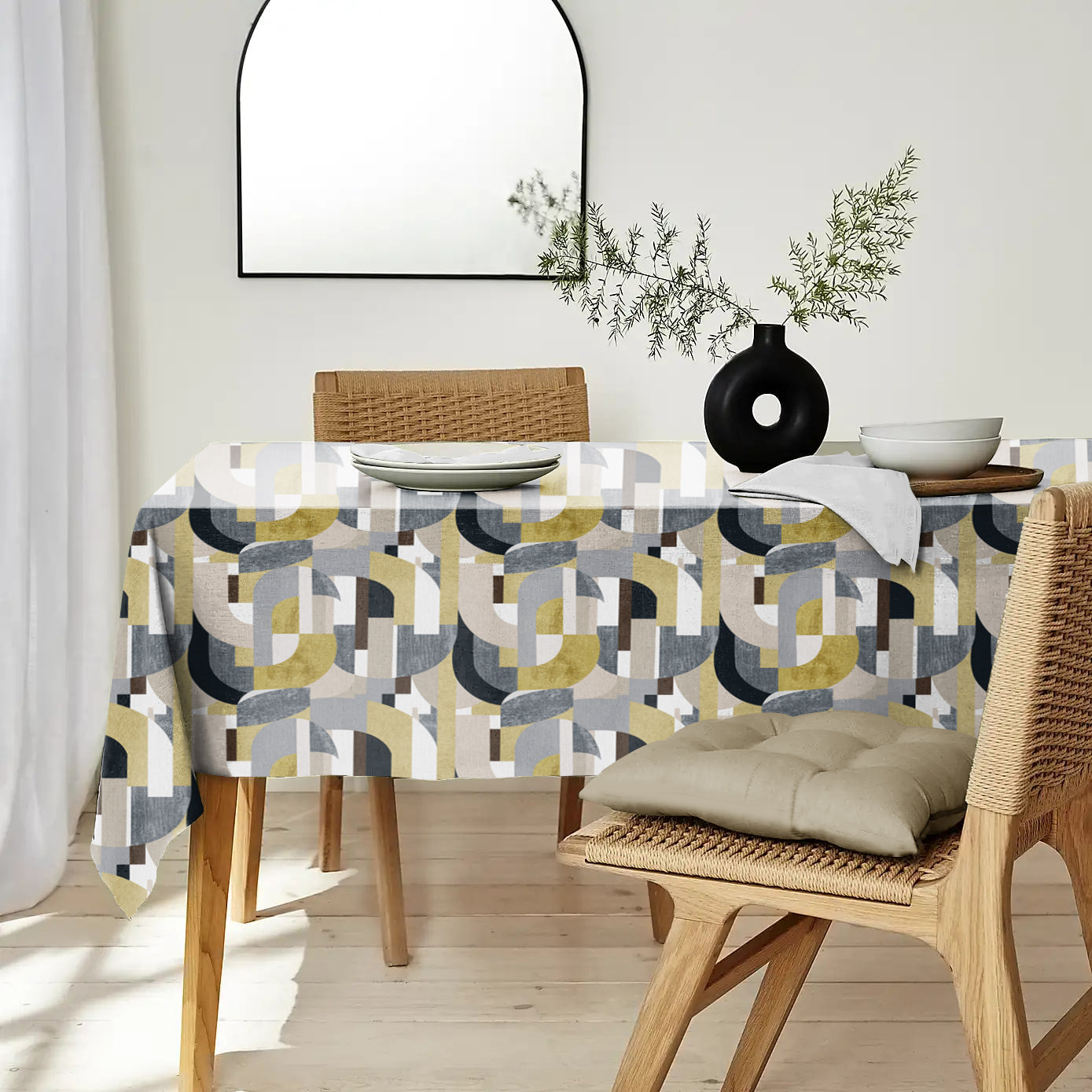 ILLUSION CURVES YELLOW/GREY TABLE CLOTH