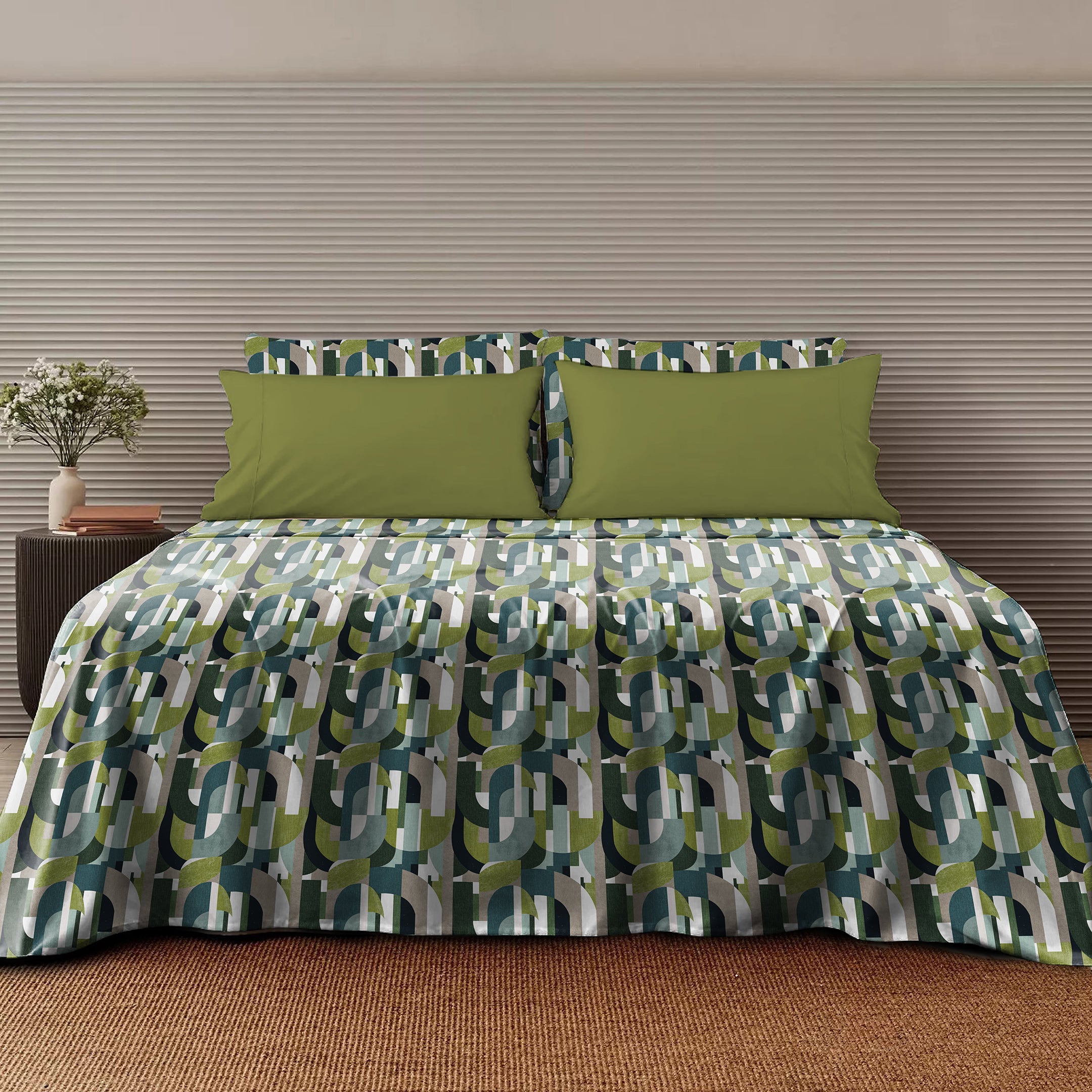 Illusion Curves Bedsheet for Double Bed with 2 PillowCovers King Size (104" X 90") Teal/Olive