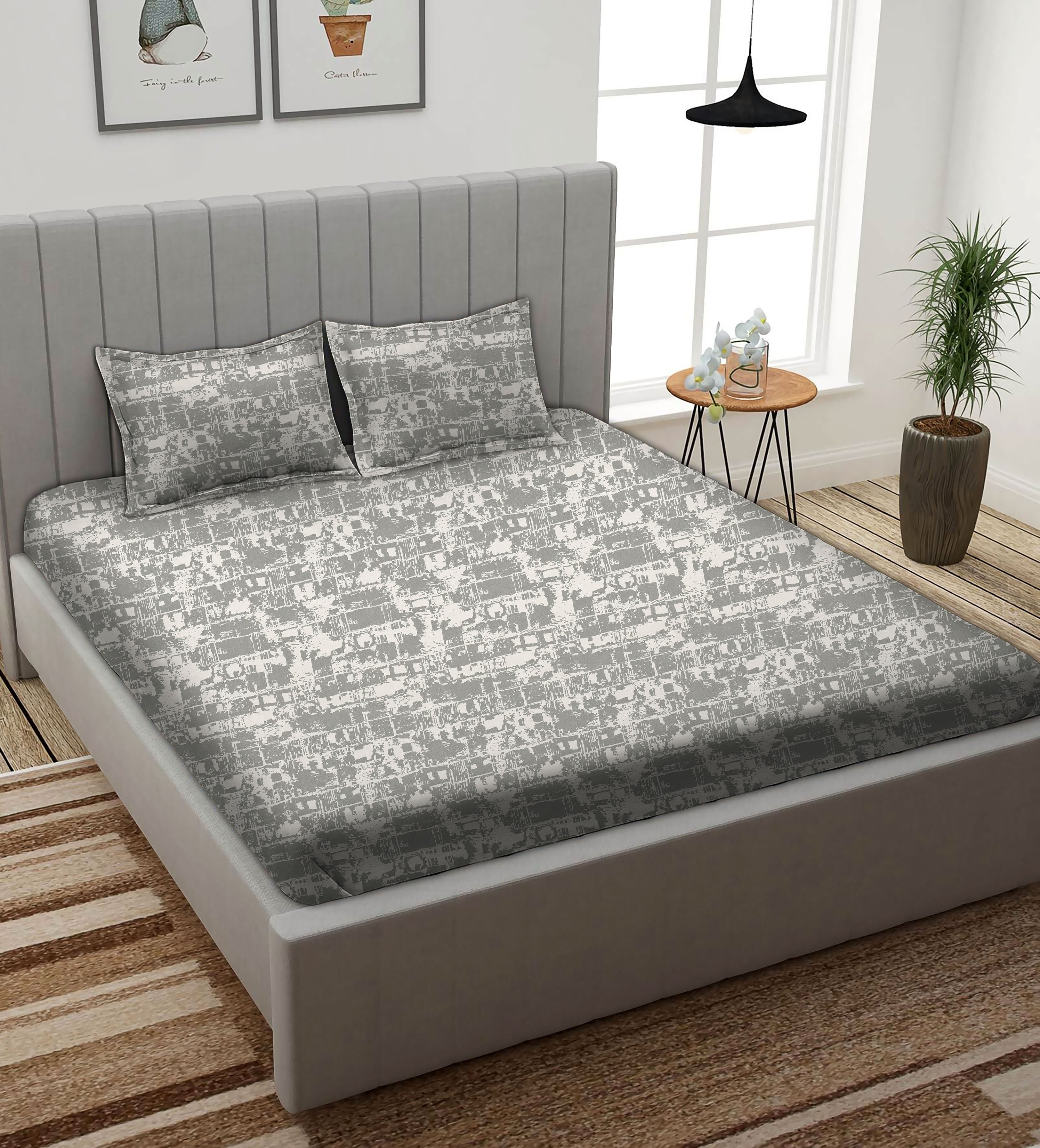 Leo  L-Grey Bedcover for Double Bed with 2 Pillow Covers King Size (104" X 90")