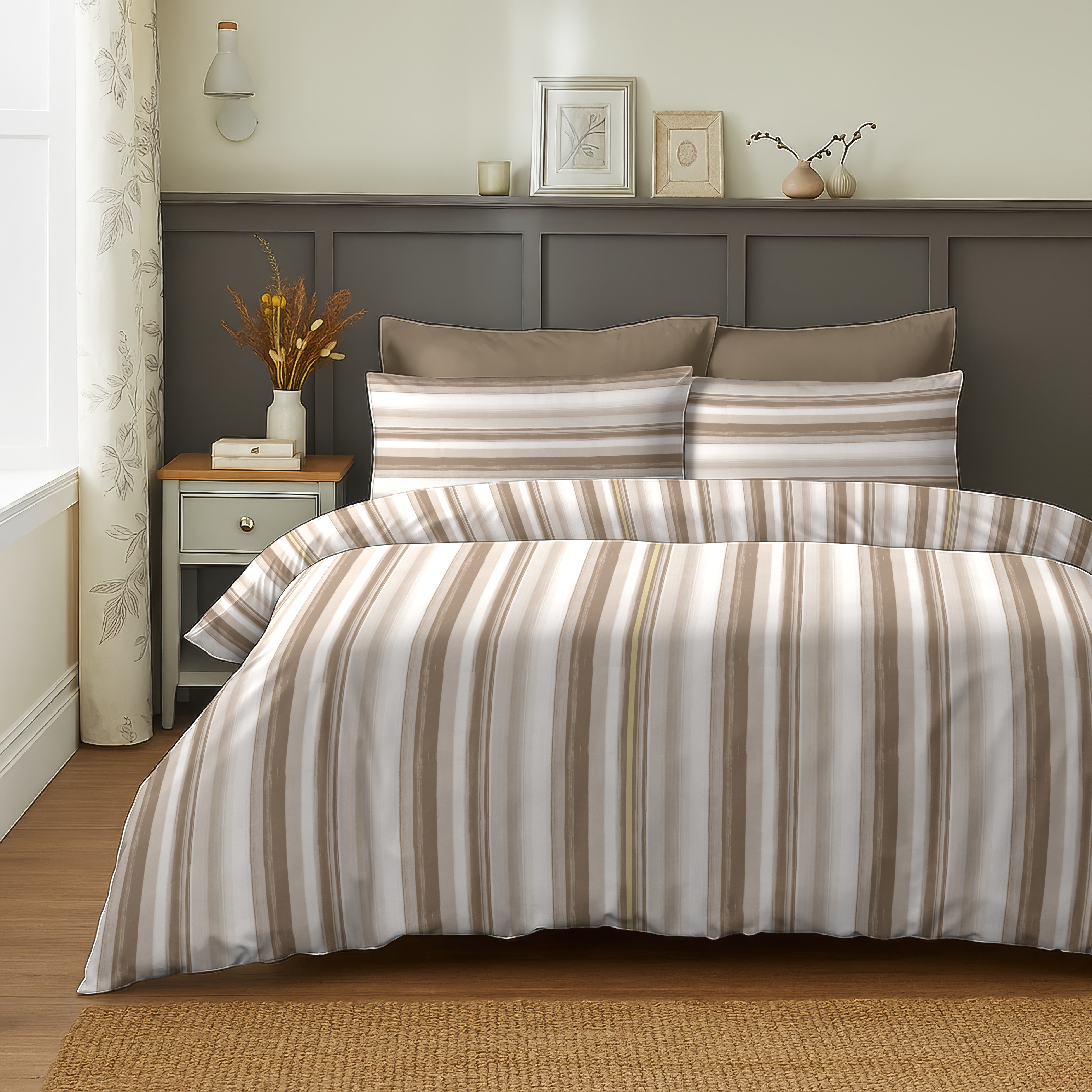 ALVIN STRIPES COCONATE BEDSHEET WITH PILLOWCOVER