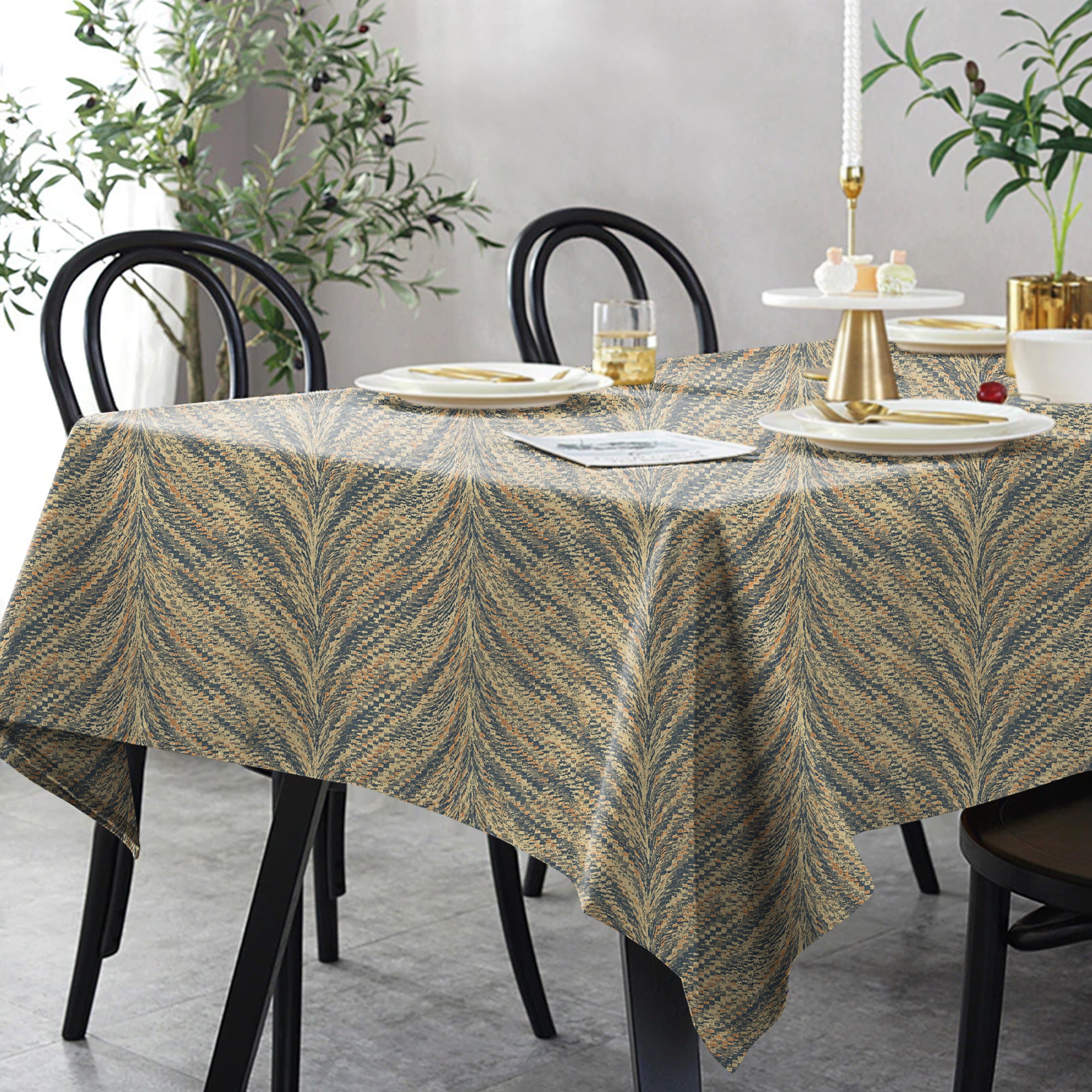 Luxor Amethyst 6 Seater Table Cloth