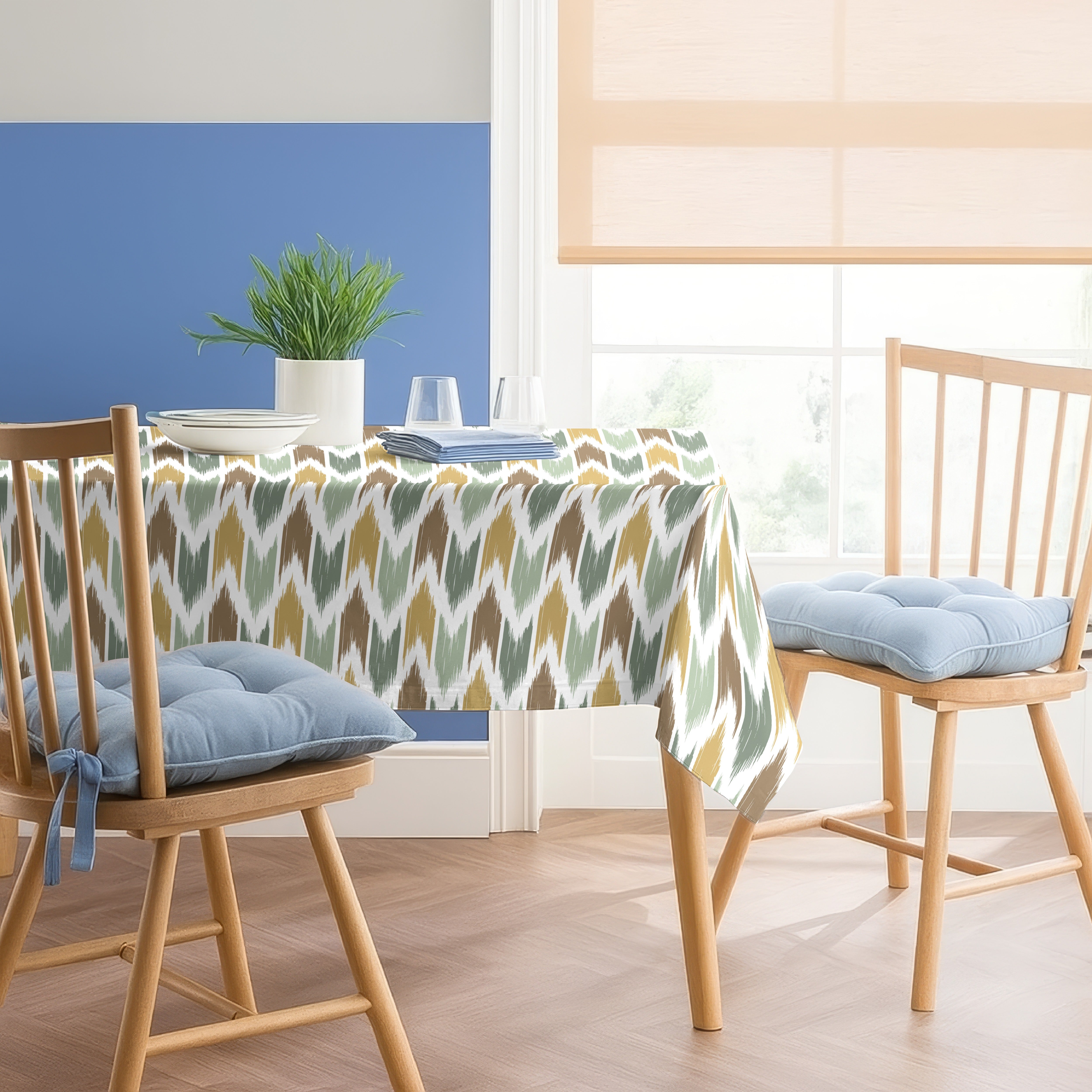 QUINN KHAKI TABLE CLOTH