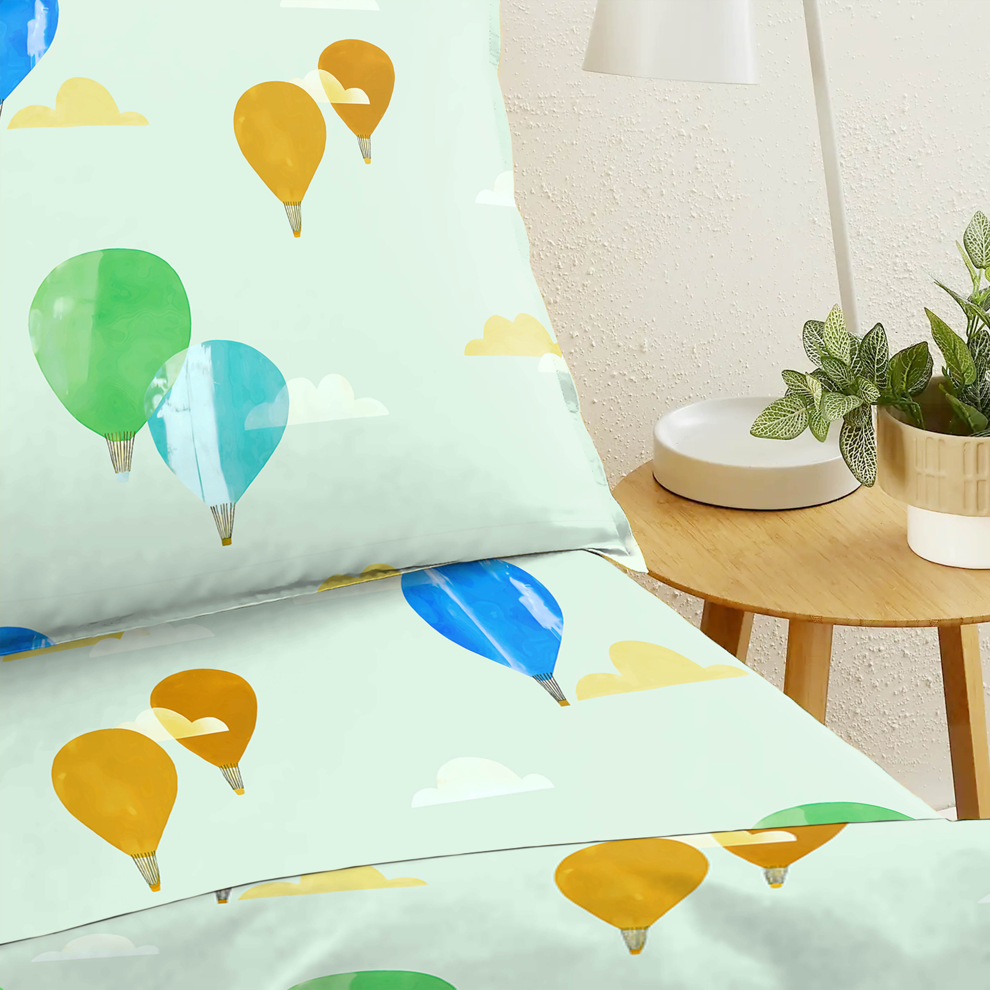 Bedcover Ballon Blue Romance for Single Bed with  Pillow Covers  King Size (60" X 90")