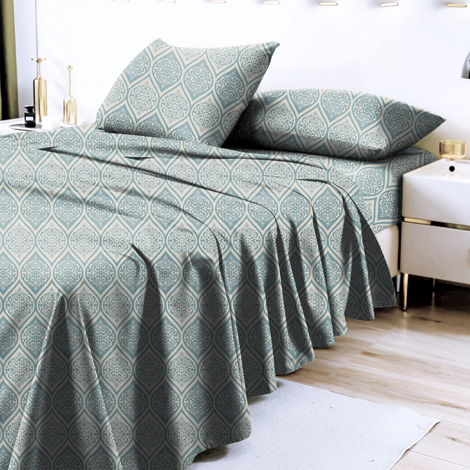 Manhattan Bluish Grey Bedcover for Double Bed with 2 Pillow Covers King Size (104" X 90")