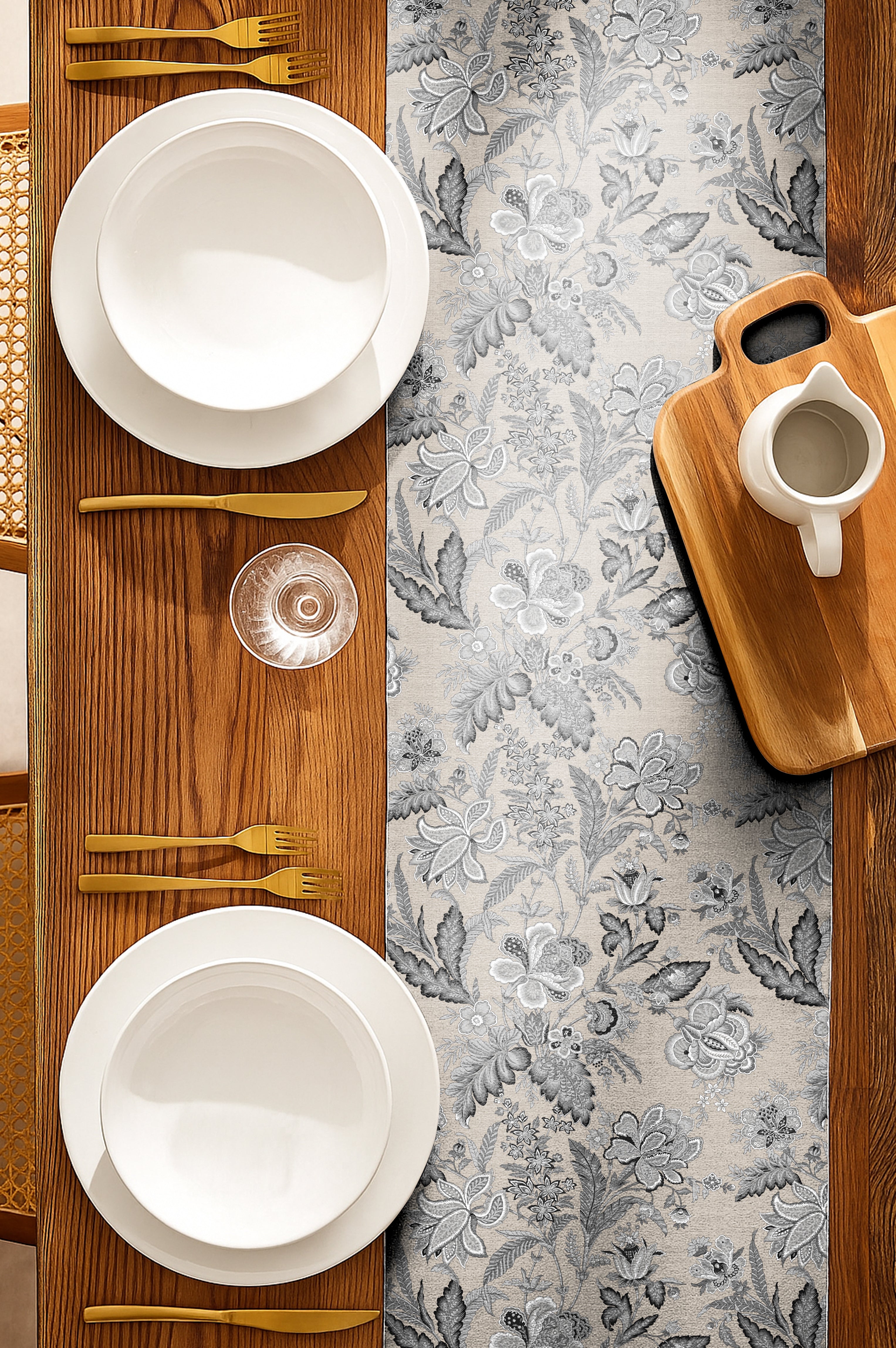 CALVIA GREY MATTY TABLE RUNNER
