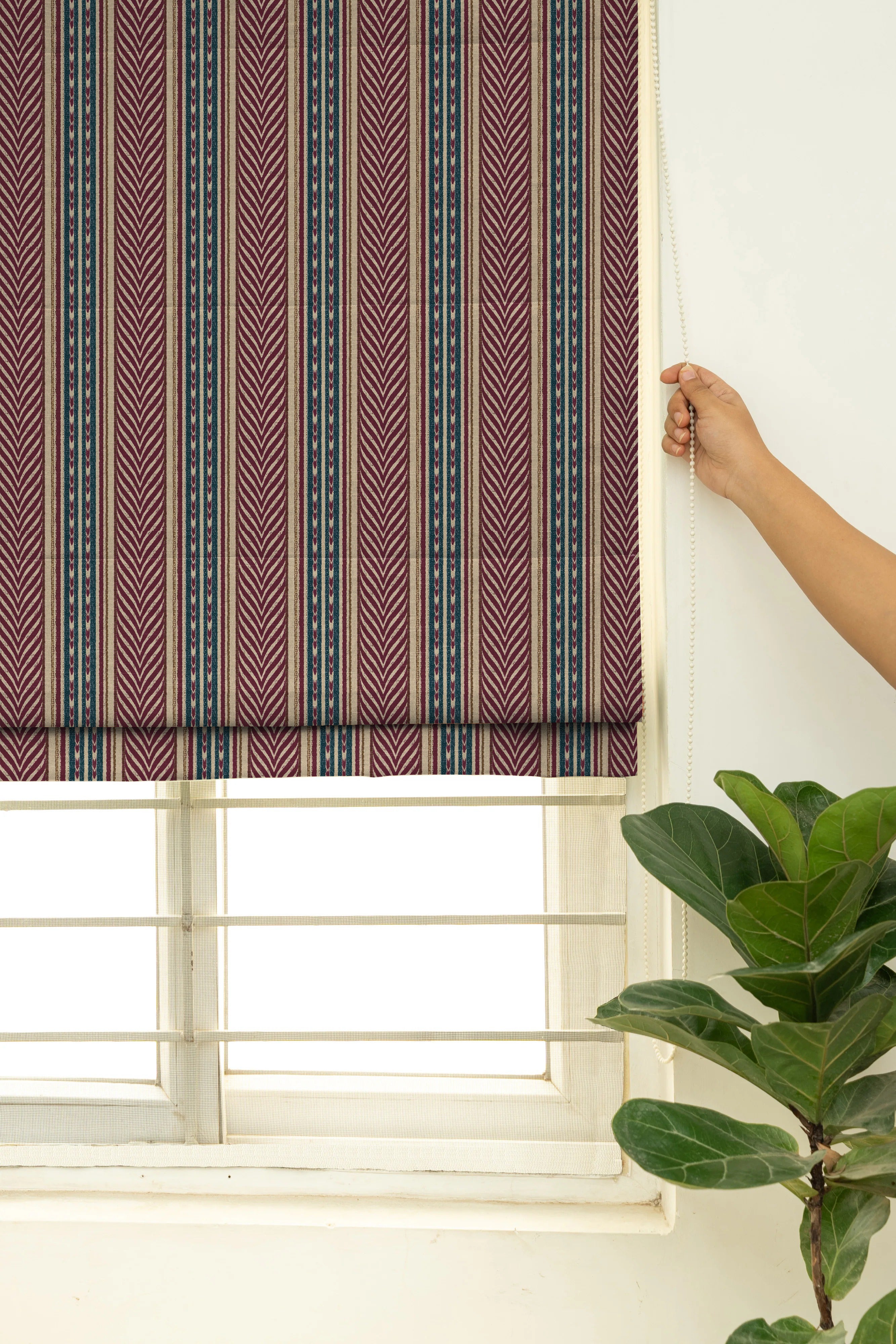 HAILEY RUST READY MADE ROMAN BLIND