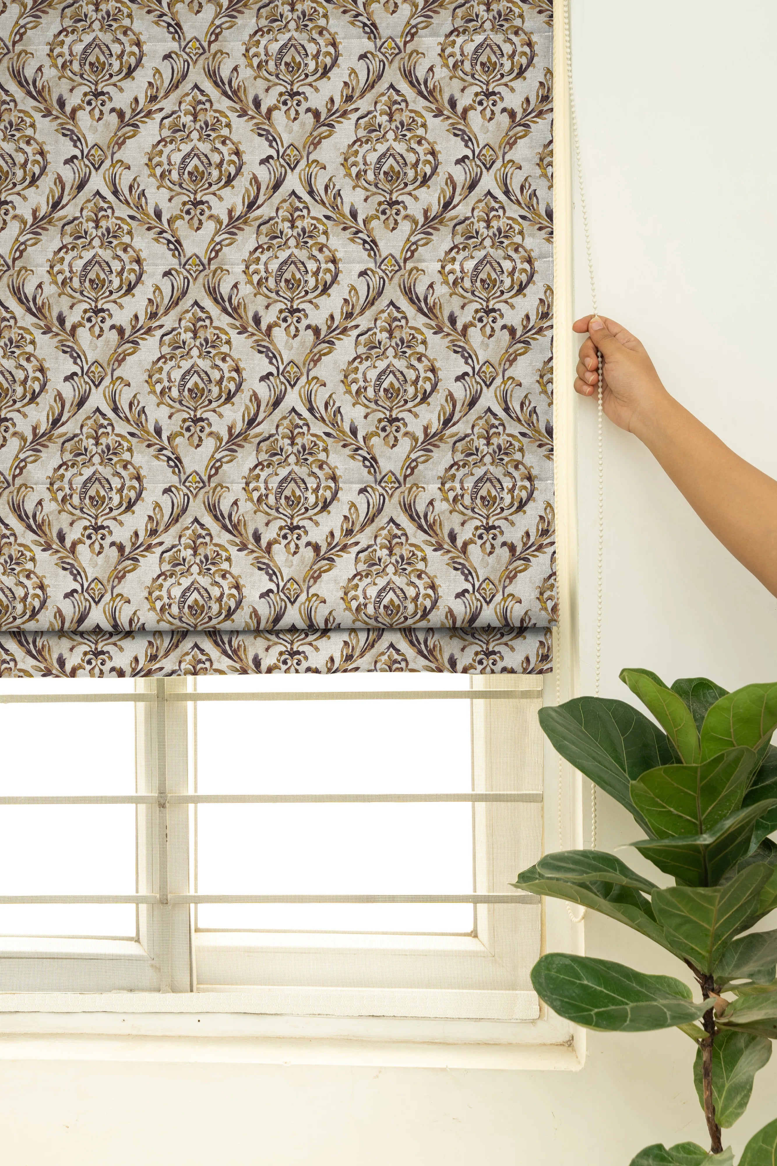 COASTAL COFFEE READY MADE ROMAN BLIND