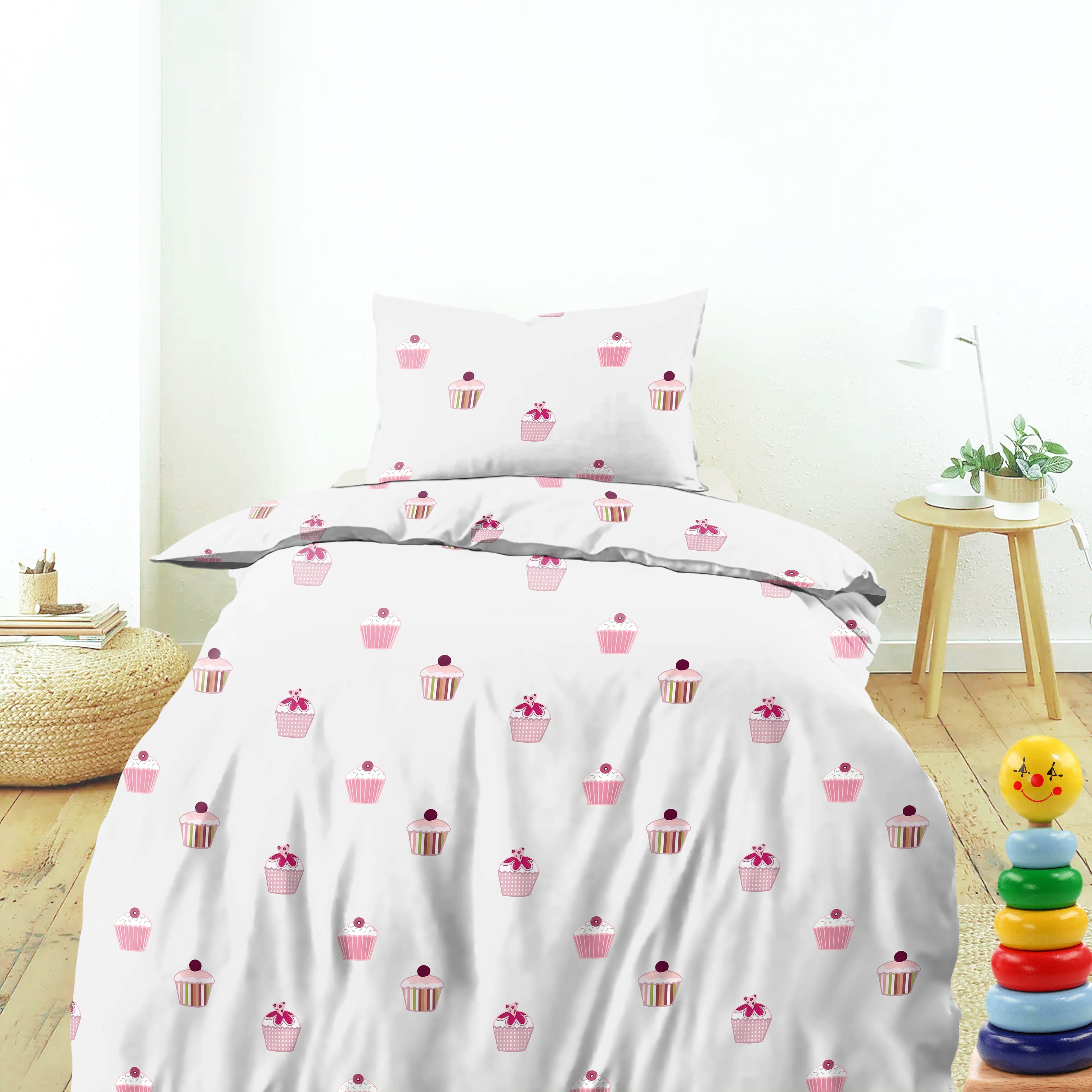 Bedcover Cake White for Single Bed with  Pillow Covers  King Size (60" X 90")