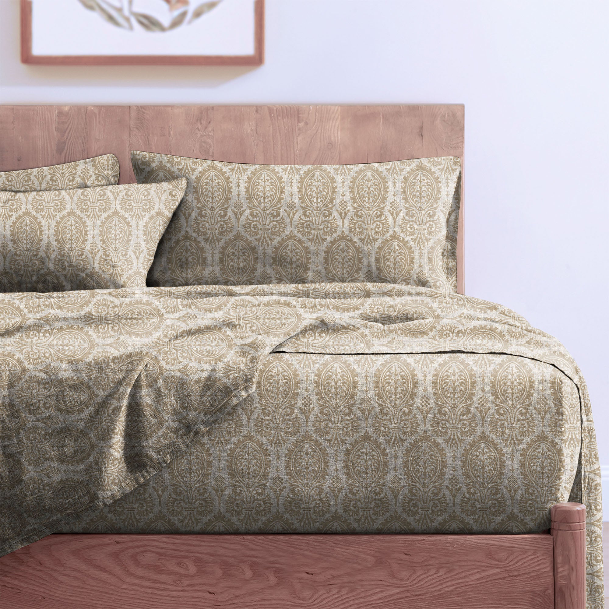 Manchester Donkey Brown Bedcover for Double Bed with 2 Pillow Covers King Size (104" X 90")