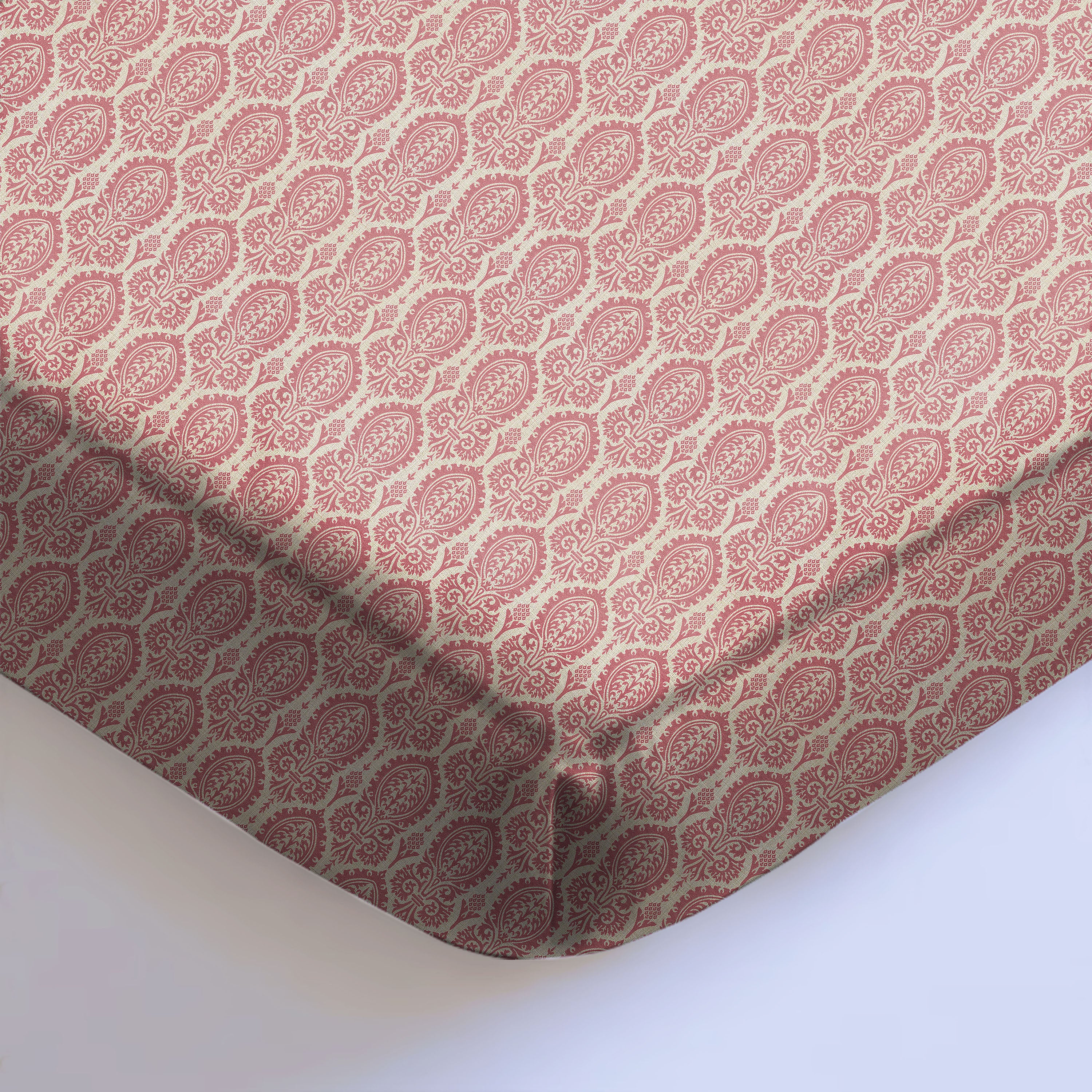 Manchester Dusky Rose Bedcover for Double Bed with 2 Pillow Covers King Size (104" X 90")