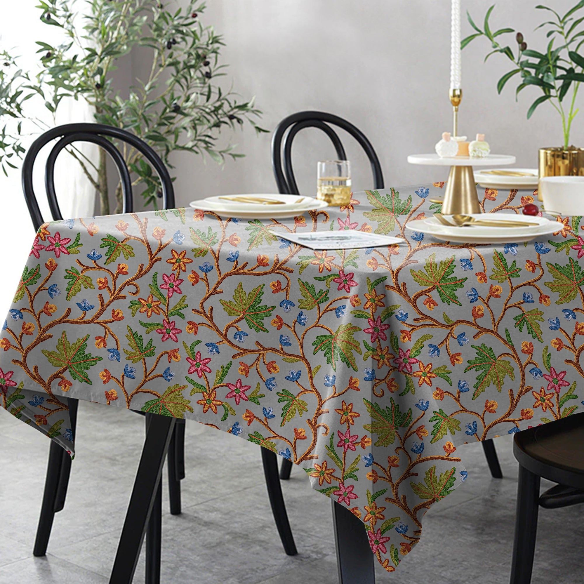 VAROSKI KASHMIRI GREY 6 SEATER TABLE CLOTH