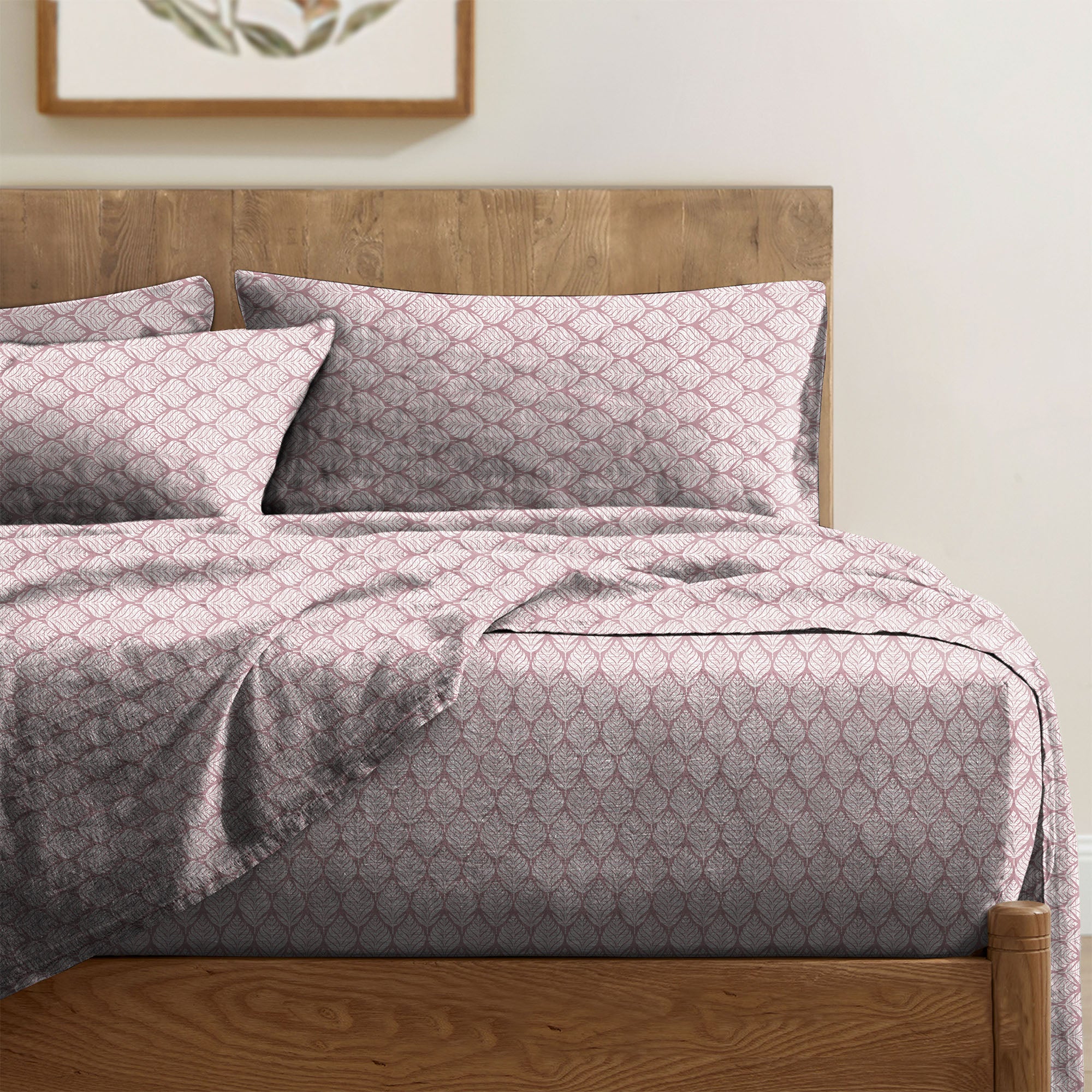 Meadow Leaf Light Pink Bedcover for Double Bed with 2 Pillow Covers King Size (104" X 90")