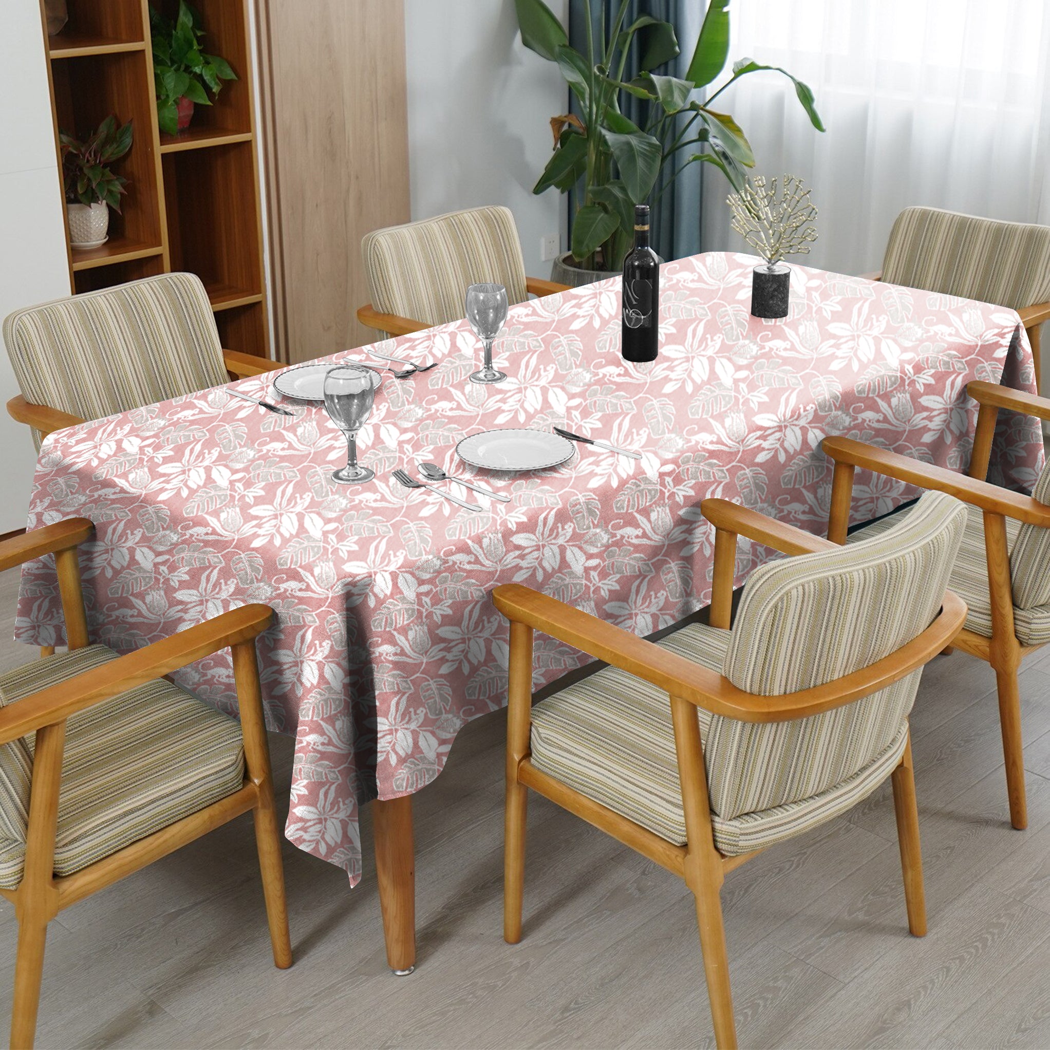 SAVANNA PINK 6 SEATER TABLE CLOTH