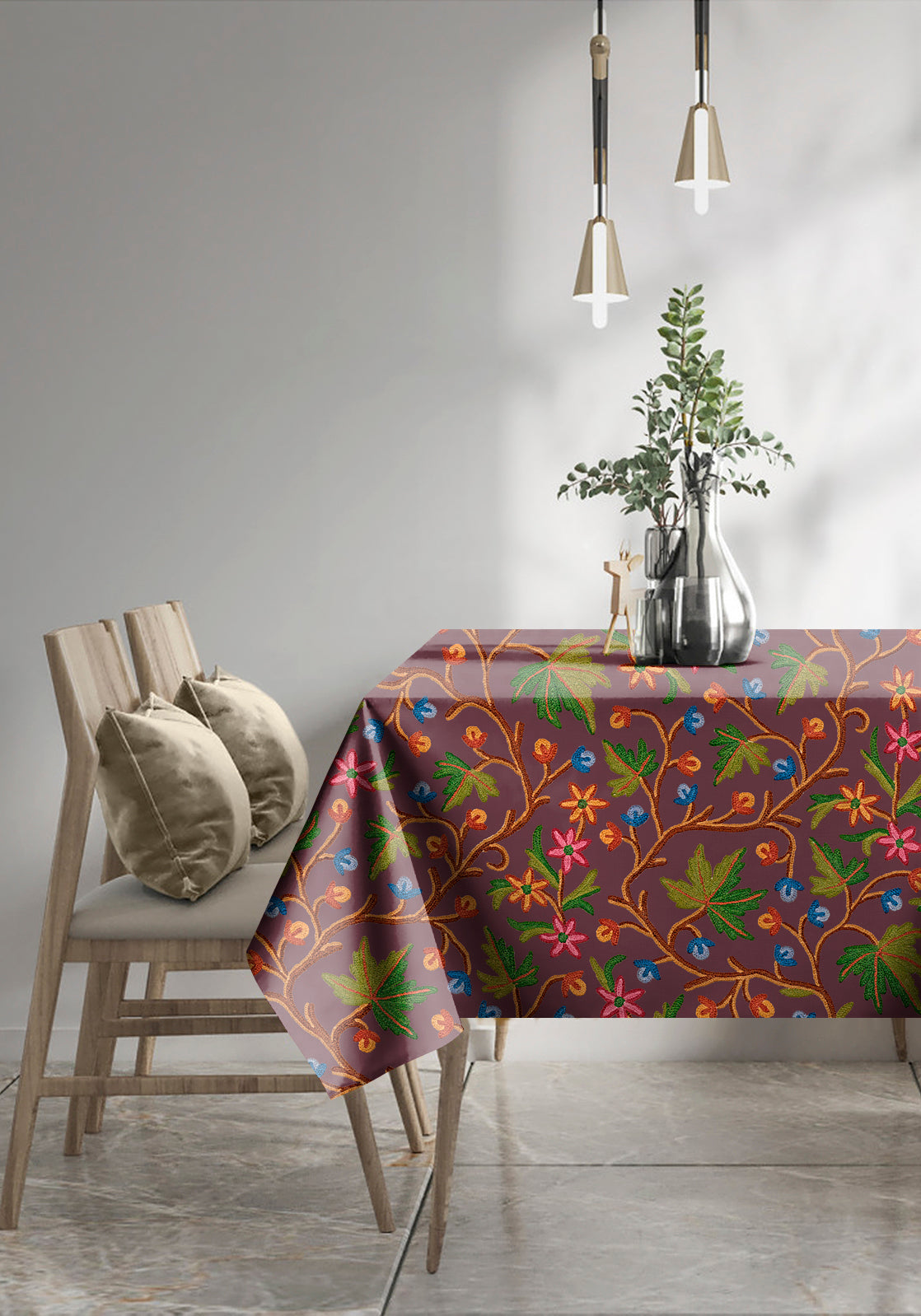 VAROSKI KASHMIRI PURPLE 6 SEATER TABLE CLOTH