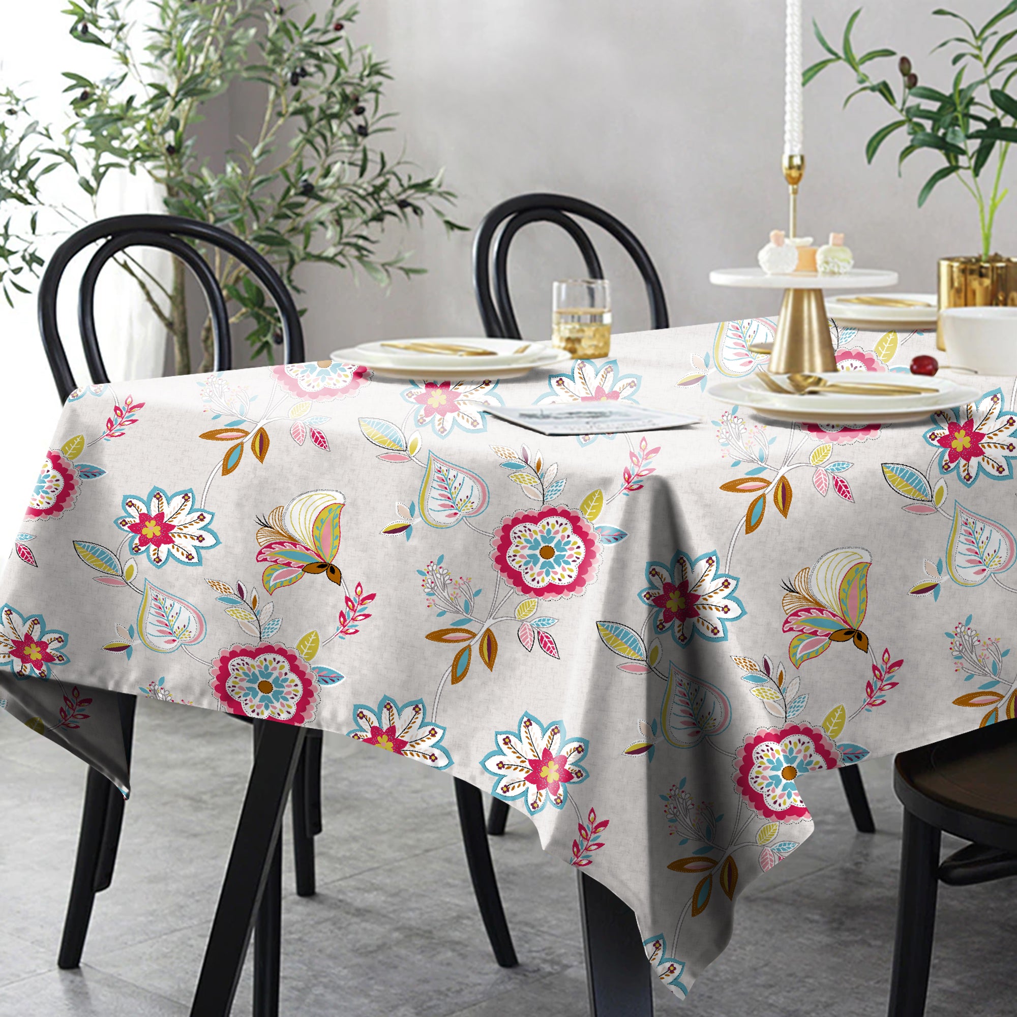 BEAU RED 6 Seater Table Cloth