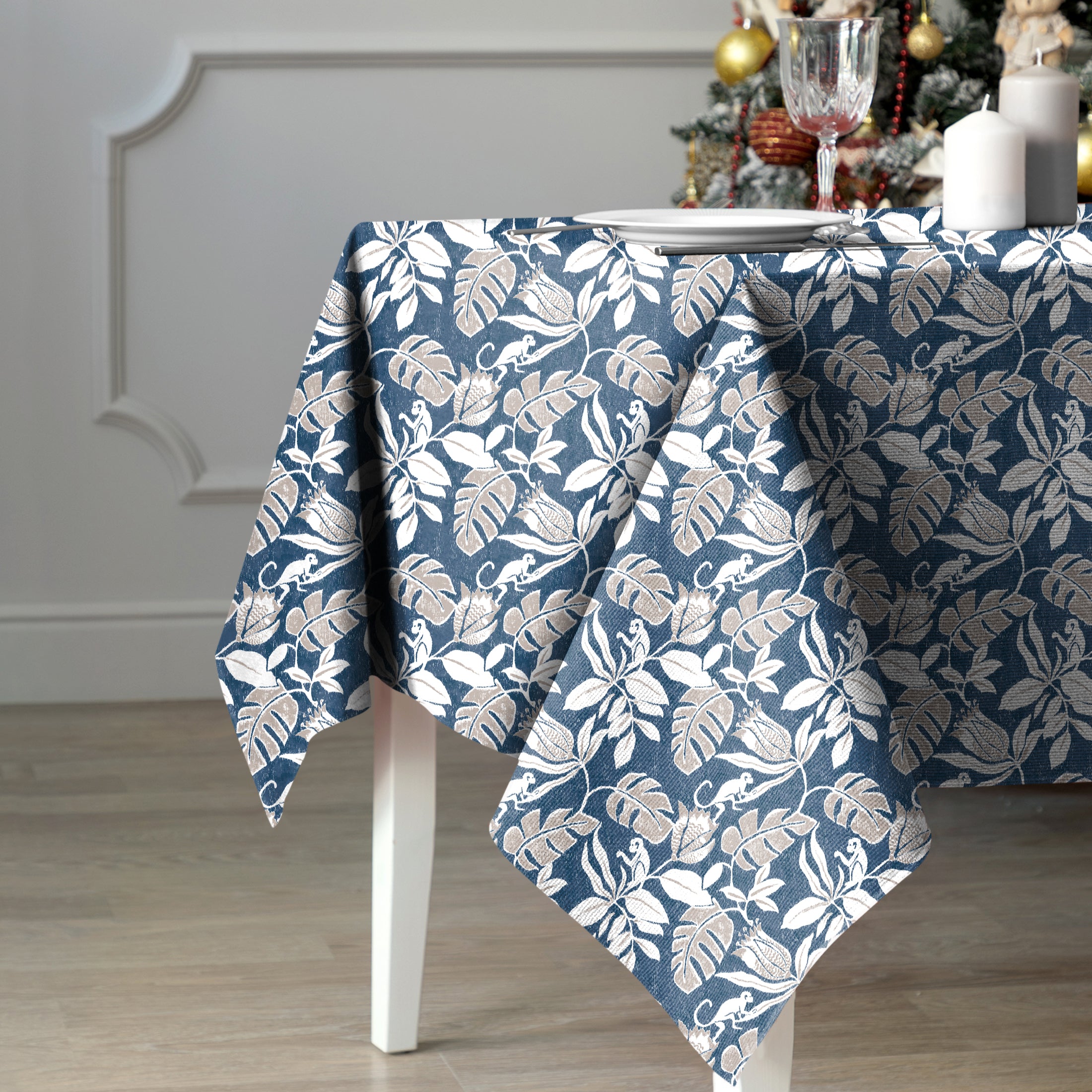 SAVANNA ROYAL BLUE 6 SEATER TABLE CLOTH