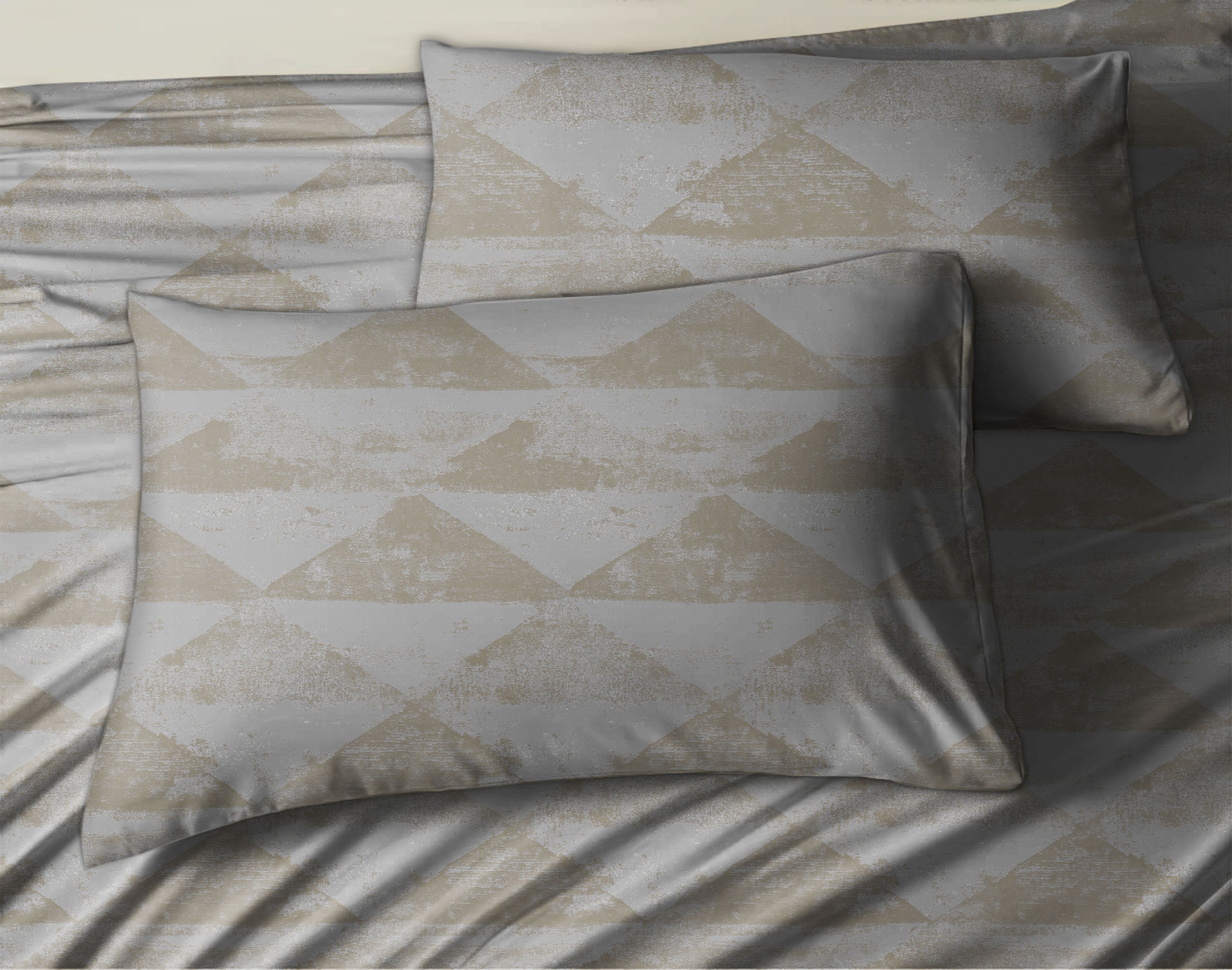 Mystique Silver Bedsheet for Double Bed with 2 PillowCovers King Size (104" X 90")