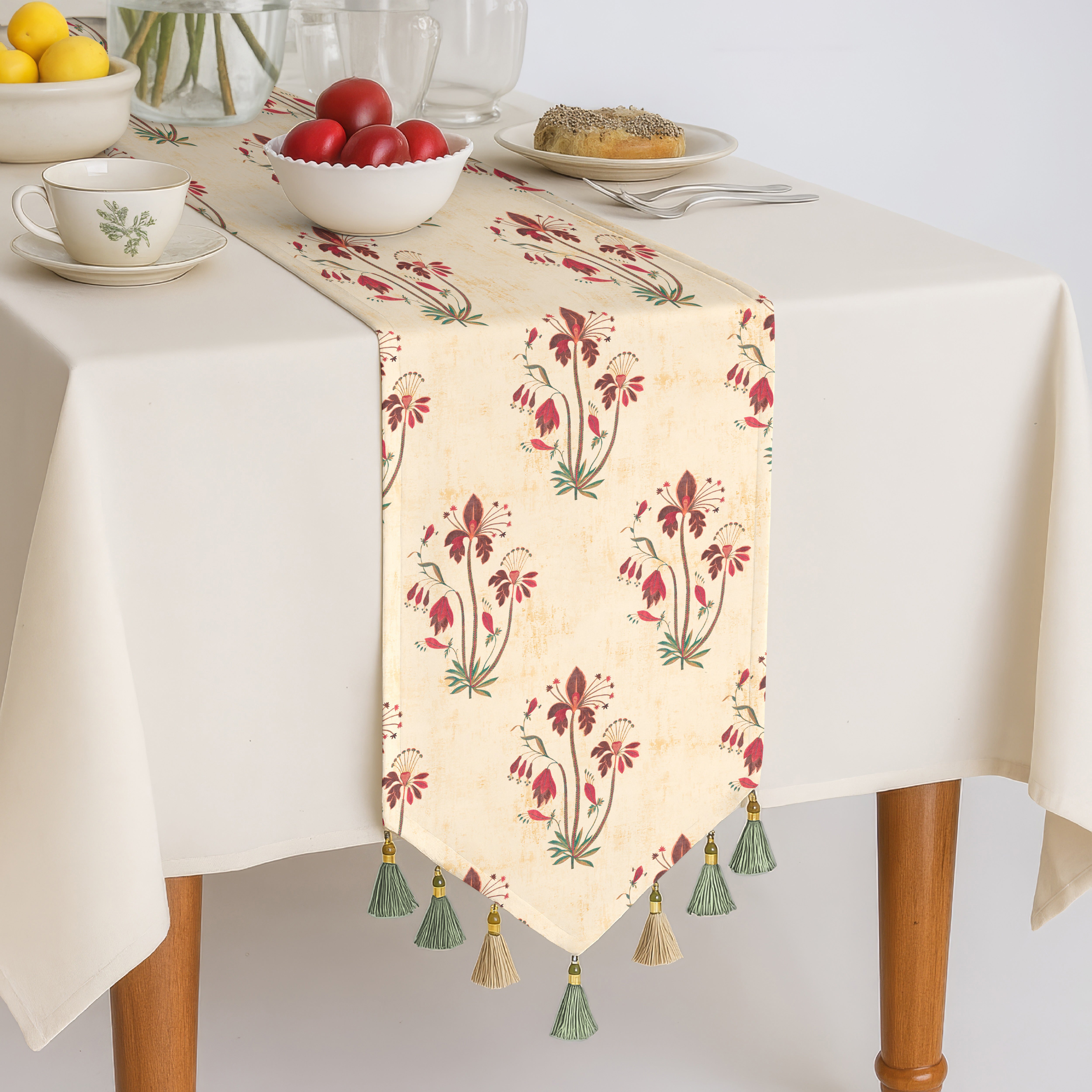 VERONA PEACH MATTY TABLE RUNNER