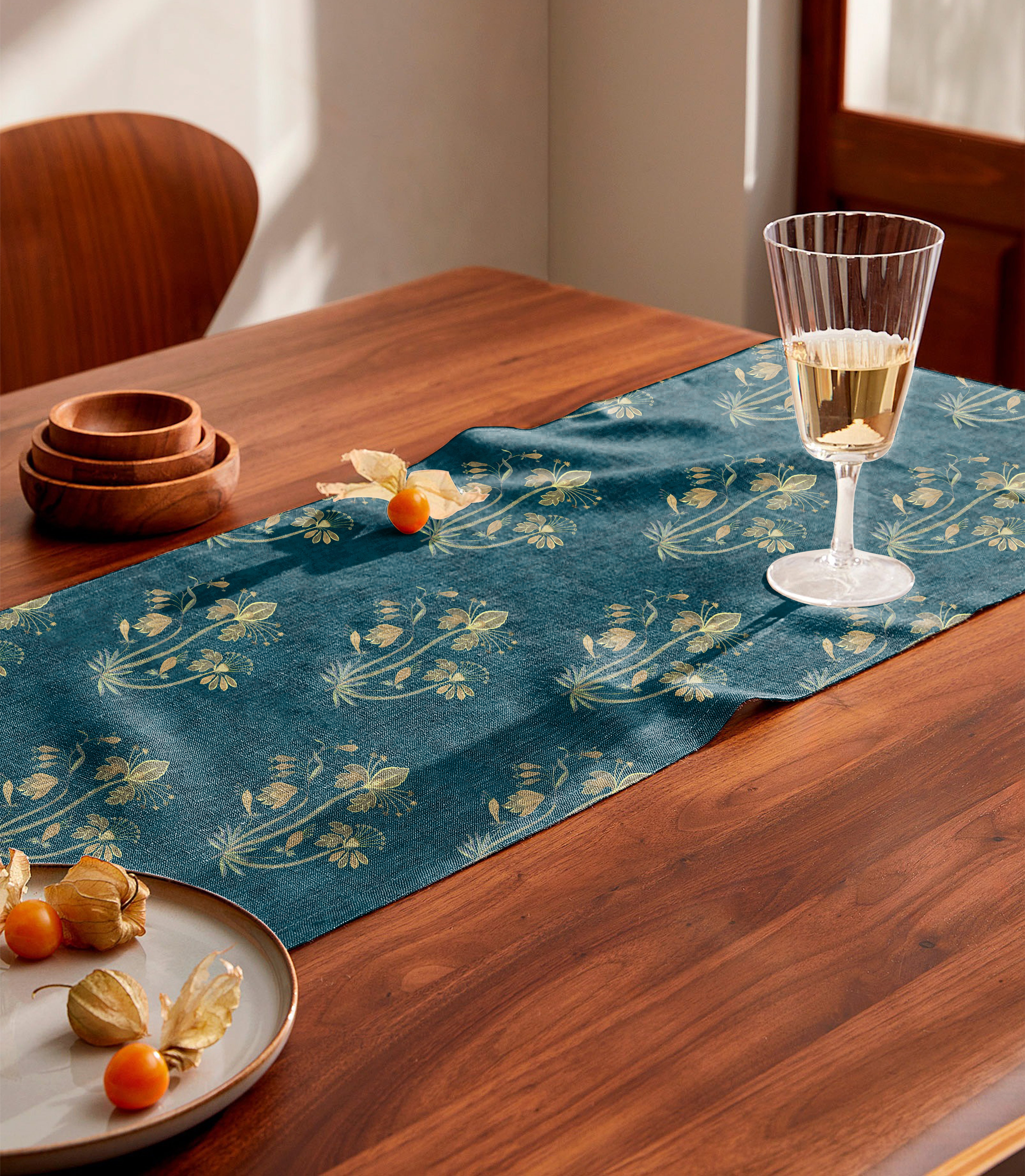VERONA TEAL MATTY TABLE RUNNER